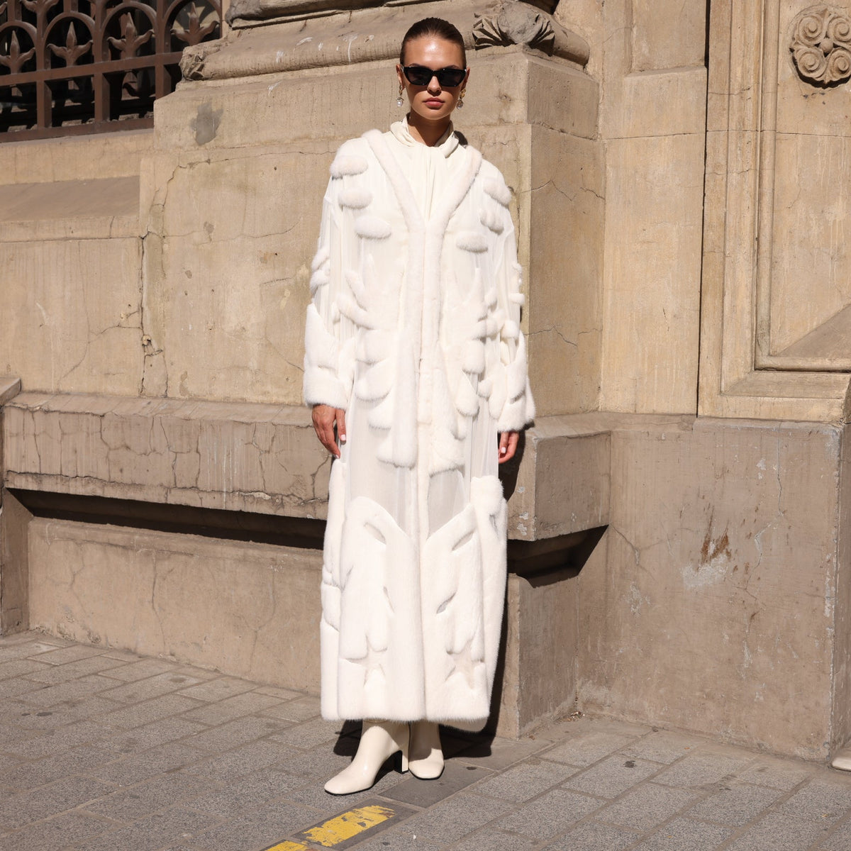 WHITE ELEGANT DESIGN CHIFFON MINK FUR -BJR 24