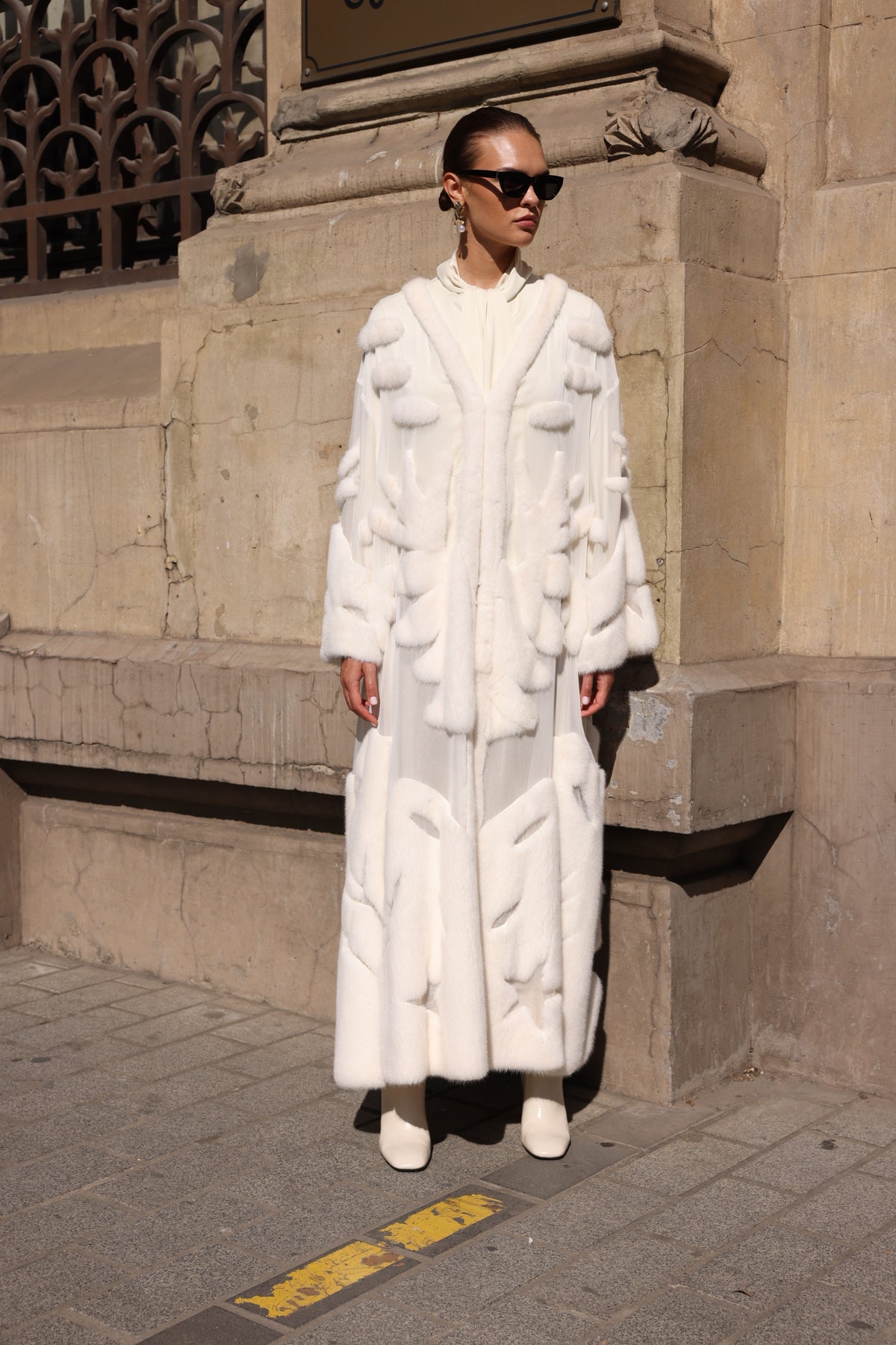 WHITE ELEGANT DESIGN CHIFFON MINK FUR -BJR 24