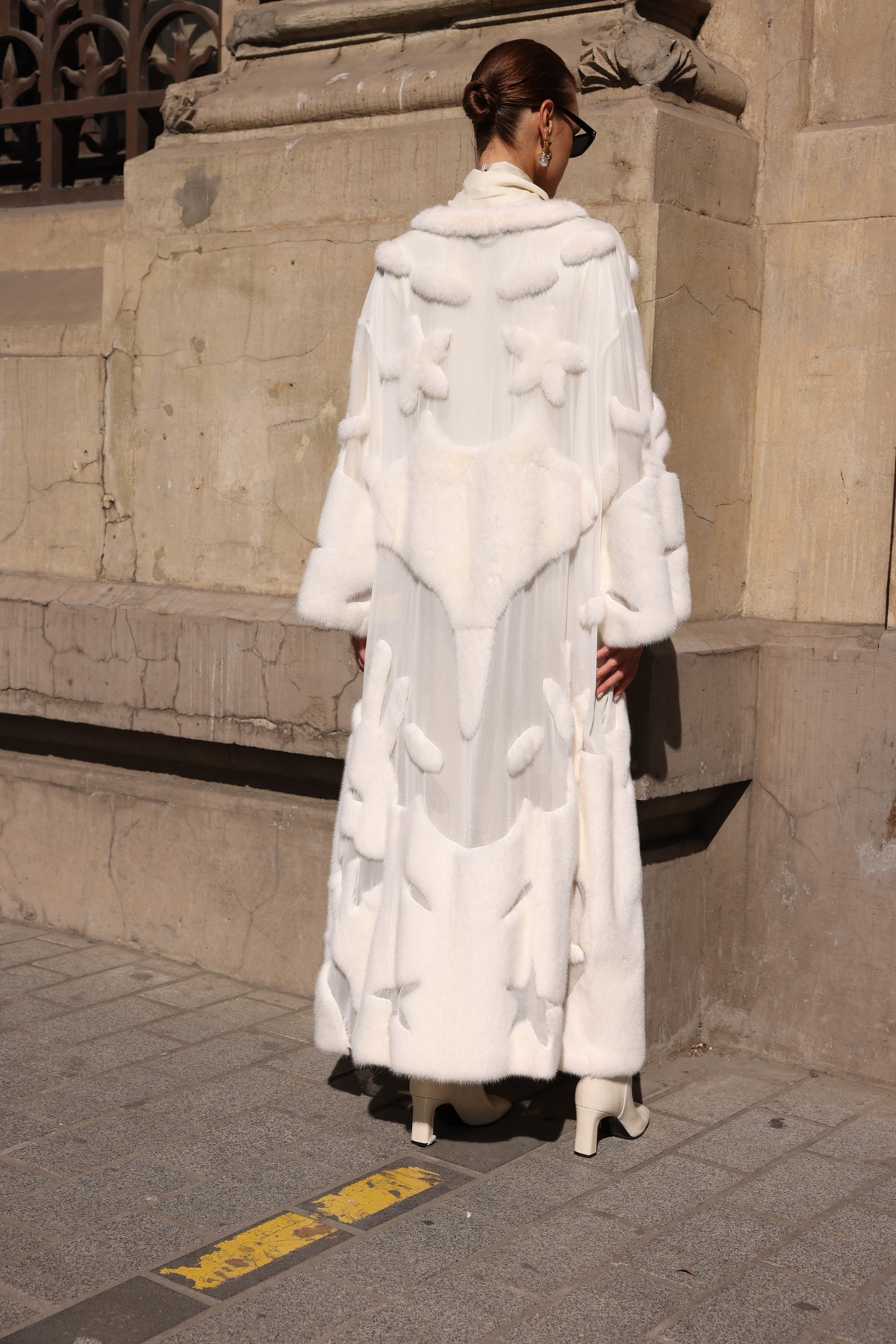 WHITE ELEGANT DESIGN CHIFFON MINK FUR -BJR 24