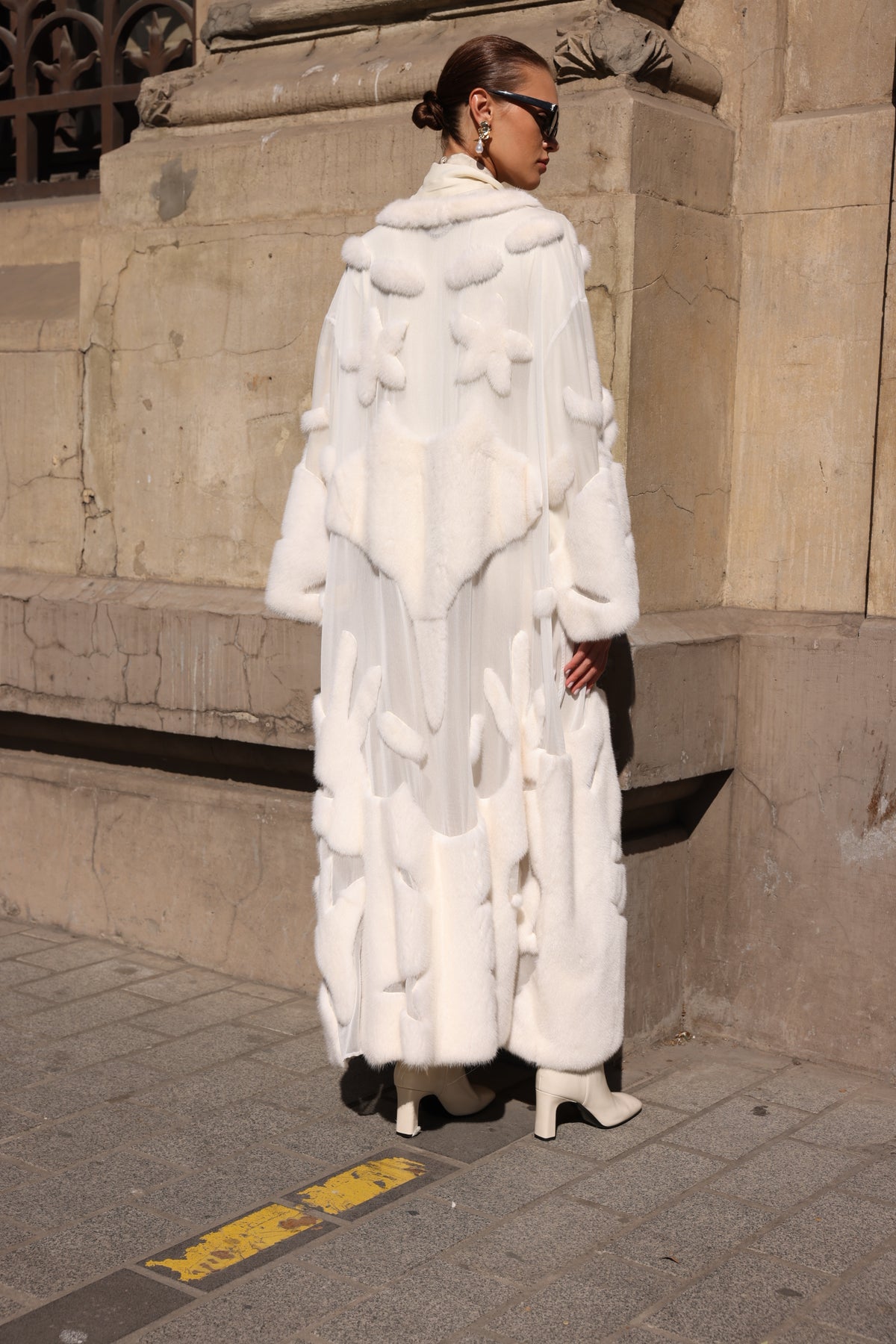 WHITE ELEGANT DESIGN CHIFFON MINK FUR -BJR 24