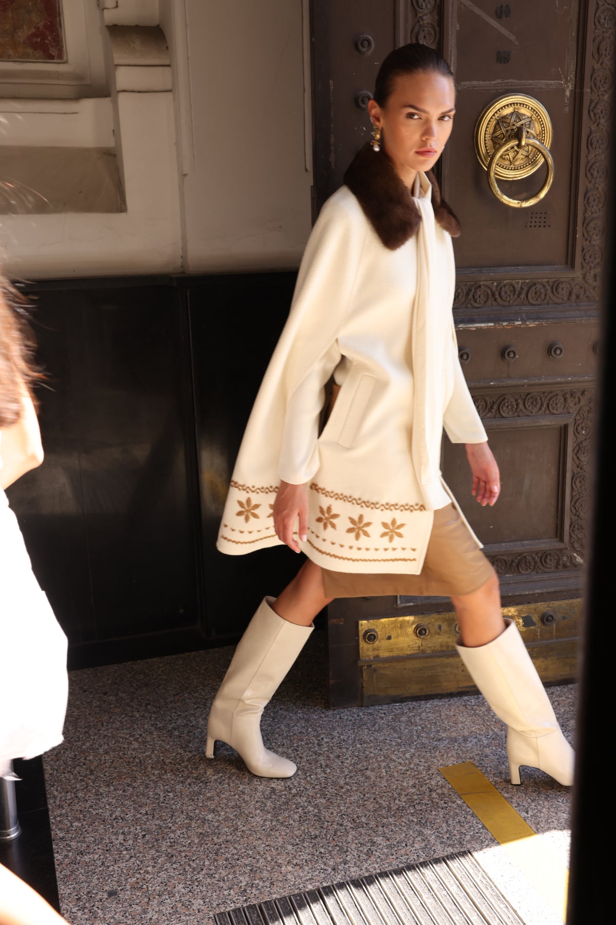 WHITE EMBROIDERED ALPACA MINK FUR JACKET -9688
