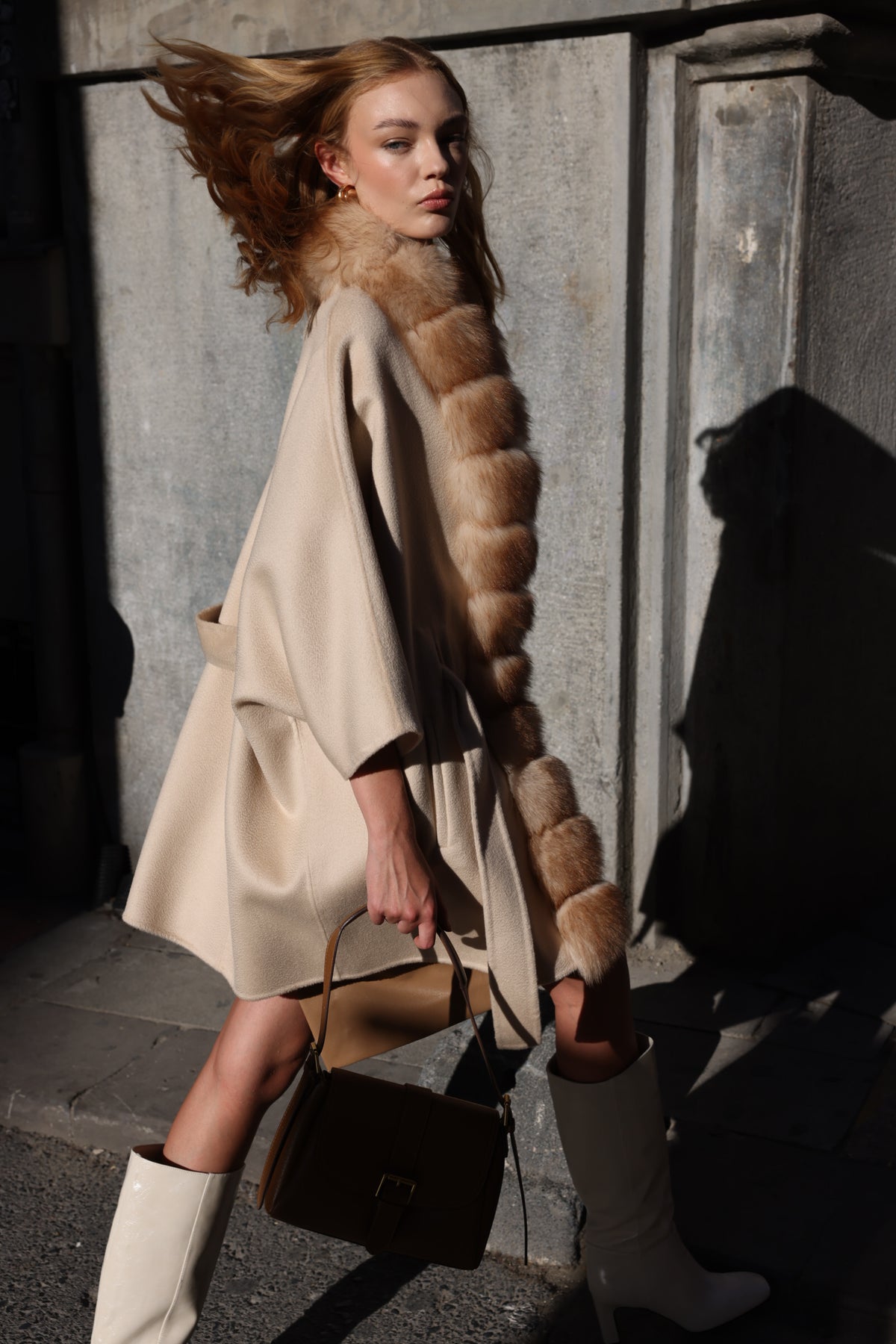 BEIGE ELEGANCE ALPACA FOX JACKET