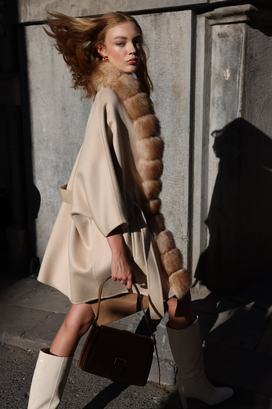 BEIGE ELEGANCE ALPACA FOX JACKET