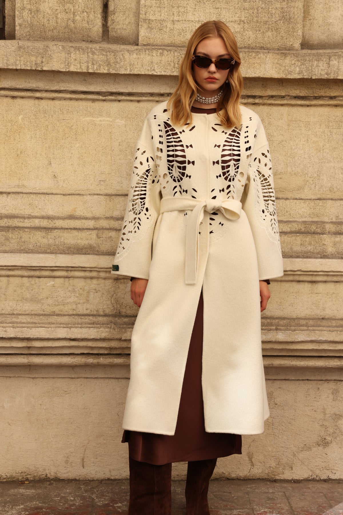 WHITE EMBROIDERED ALPACA COAT -9687