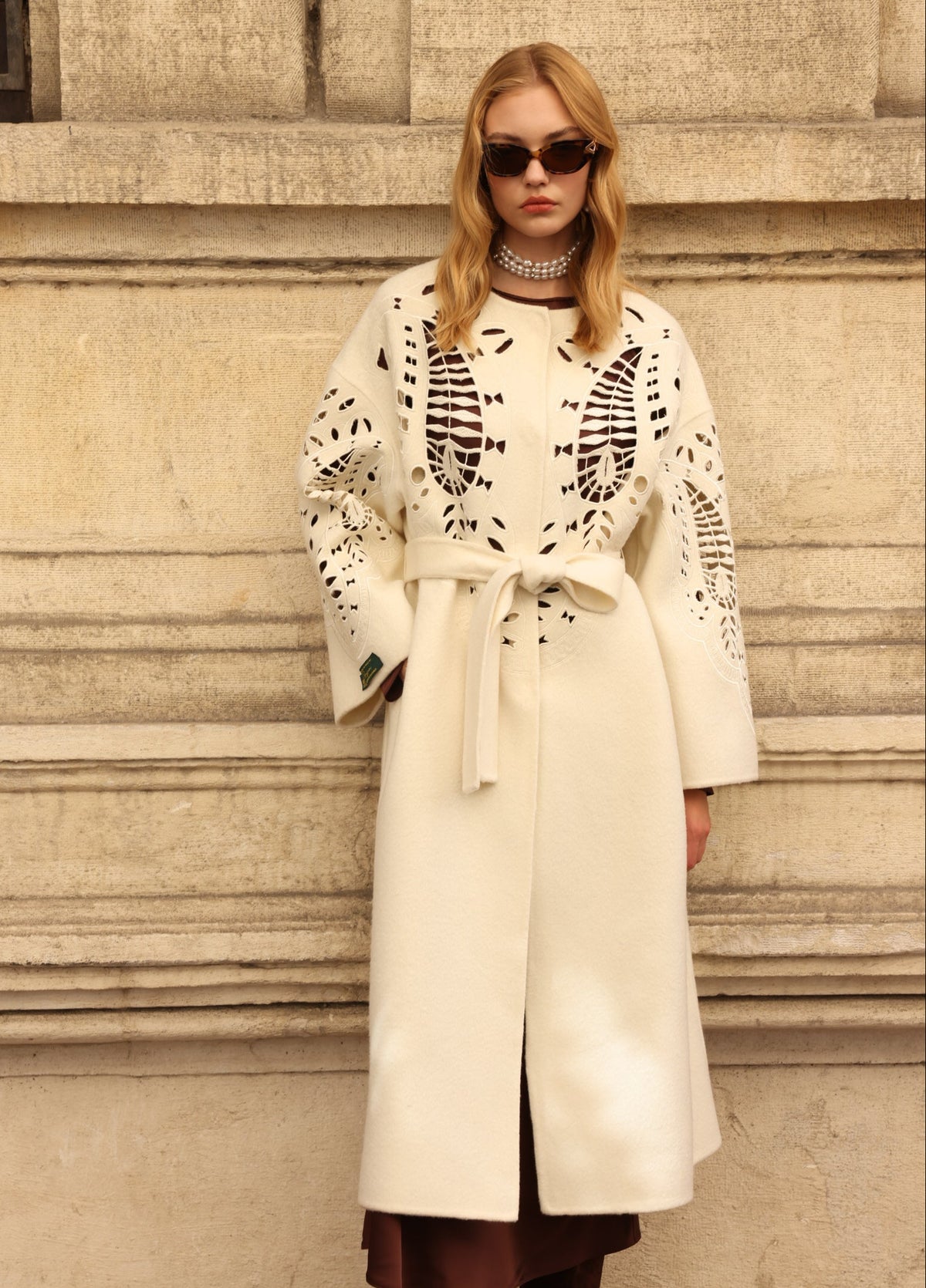WHITE EMBROIDERED ALPACA COAT -9687