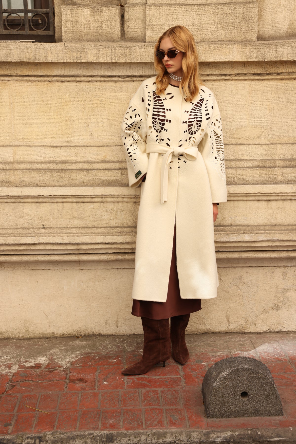WHITE EMBROIDERED ALPACA COAT -9687