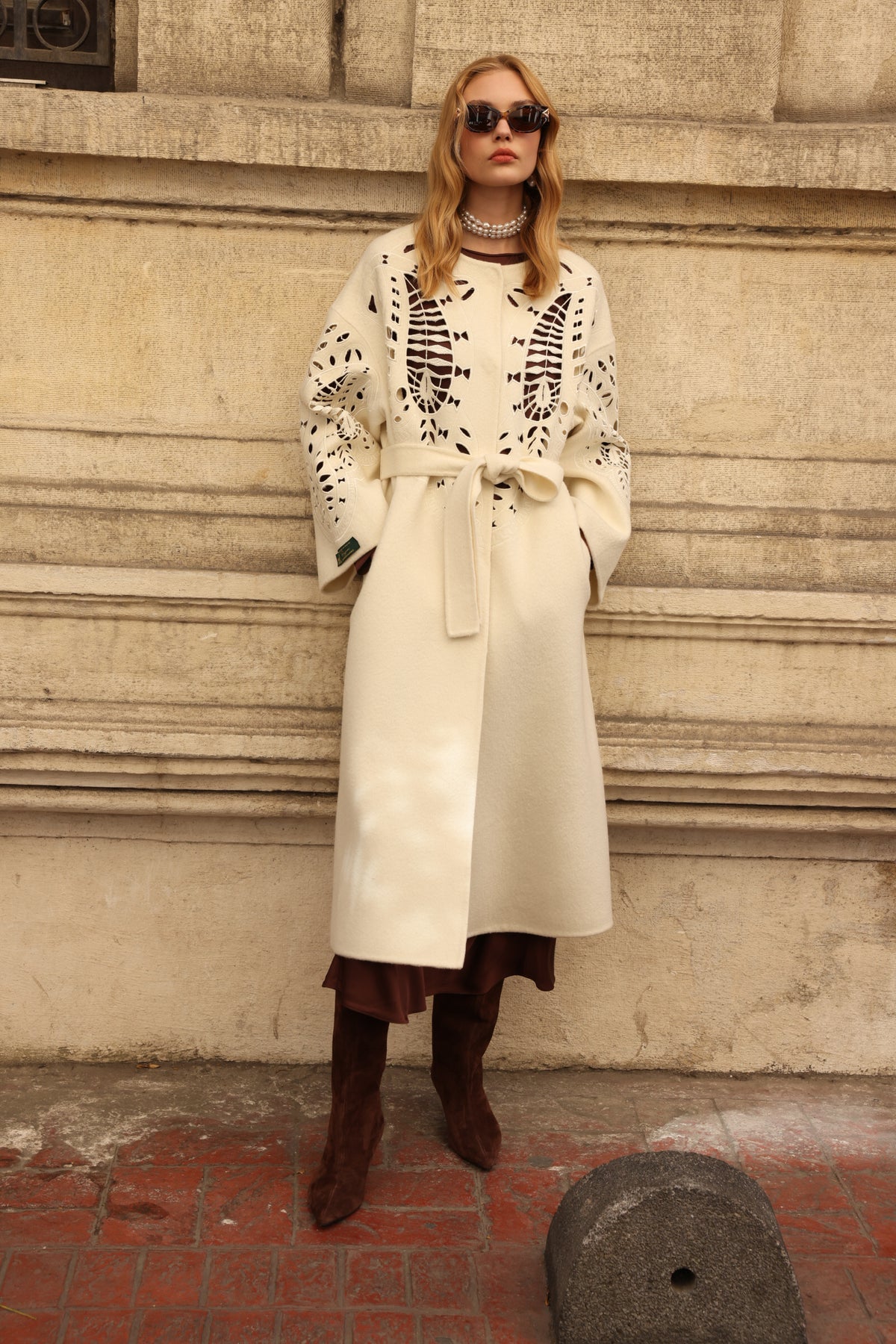 WHITE EMBROIDERED ALPACA COAT -9687