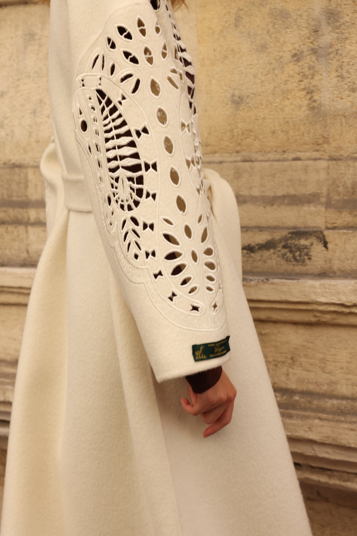 WHITE EMBROIDERED ALPACA COAT -9687