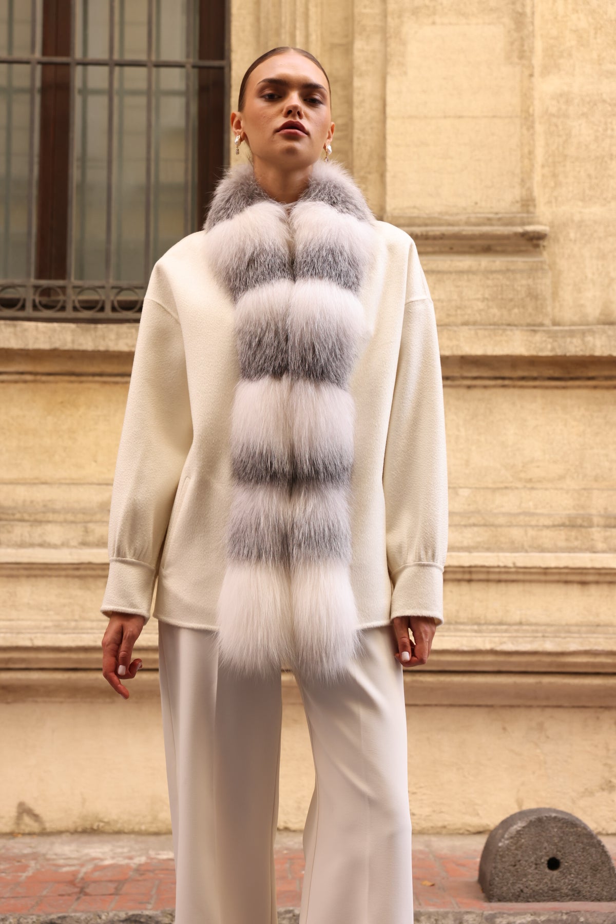 WHITE ELEGANCE ALPACA FOX JACKET