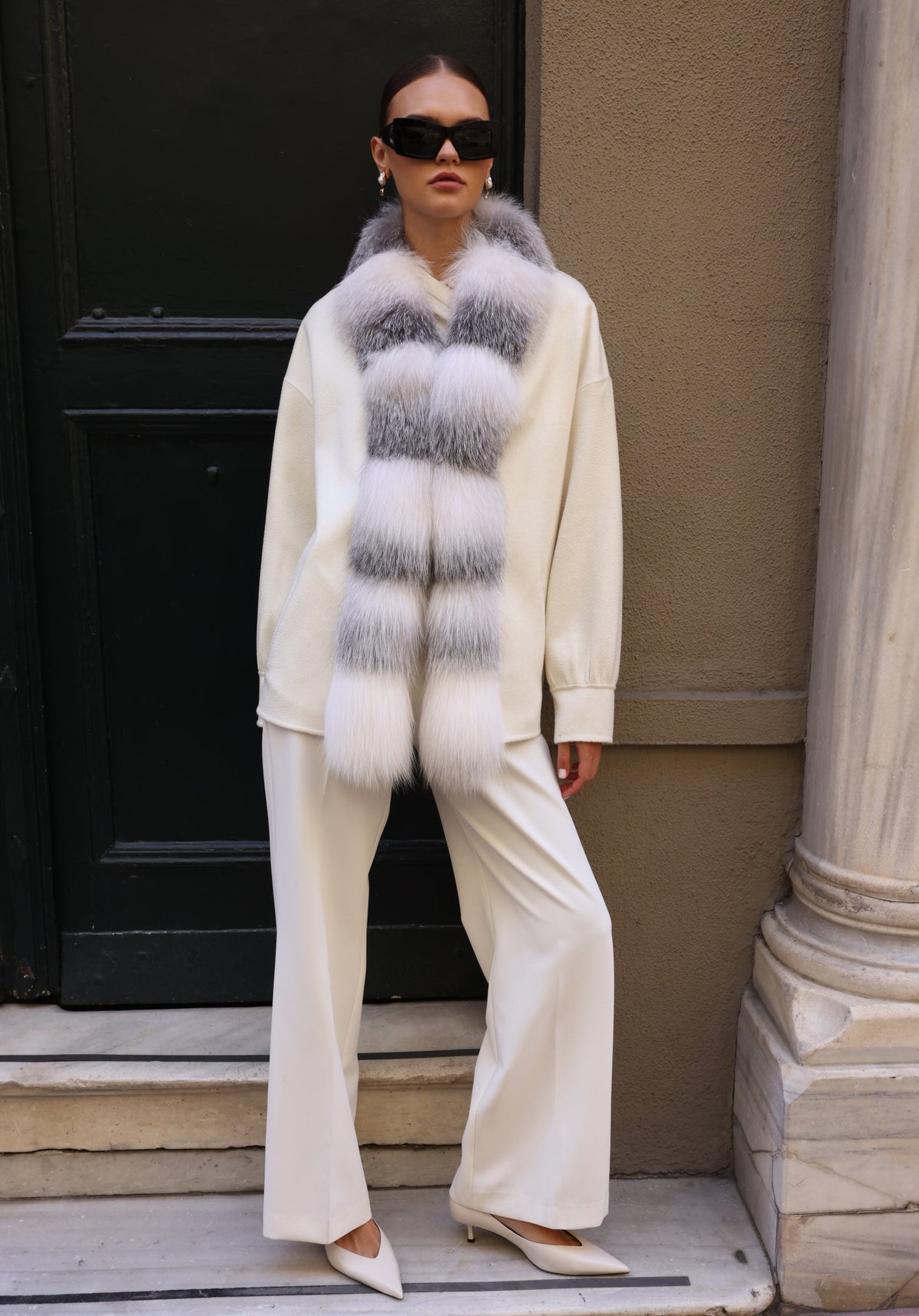 WHITE ELEGANCE ALPACA FOX JACKET