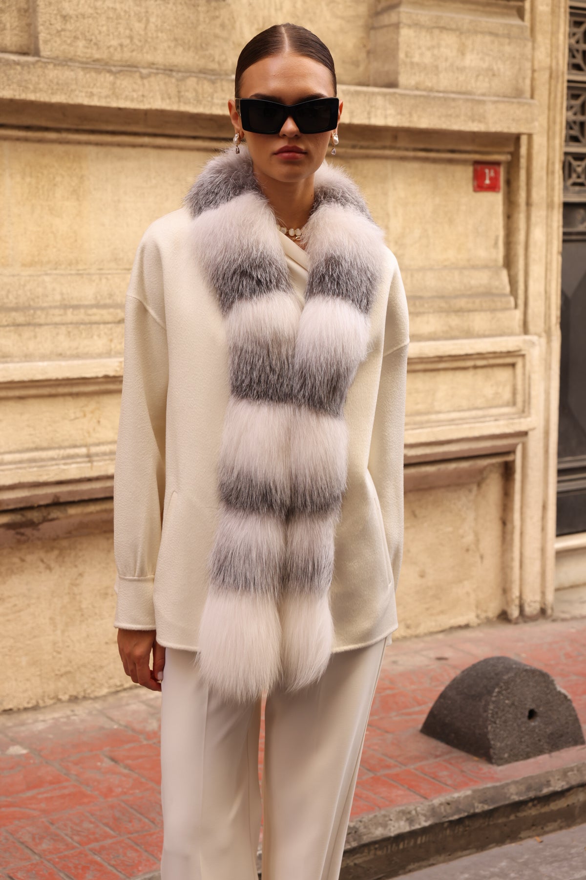 WHITE ELEGANCE ALPACA FOX JACKET