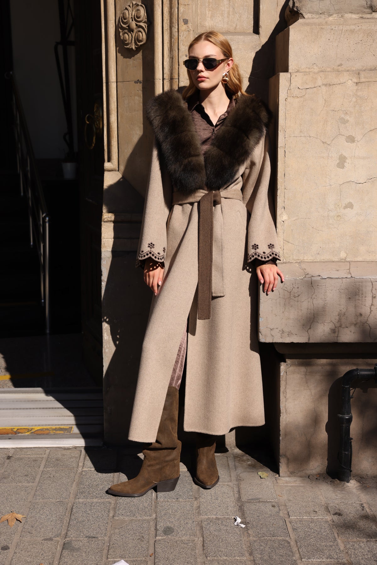 BEIGE BROWN EMBROIDERED ALPACA FOX FUR COAT -9021