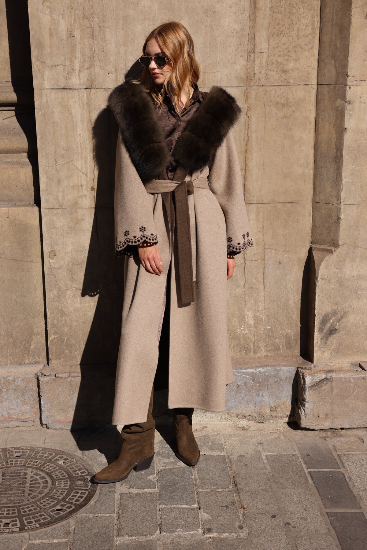 BEIGE BROWN EMBROIDERED ALPACA FOX FUR COAT -9021