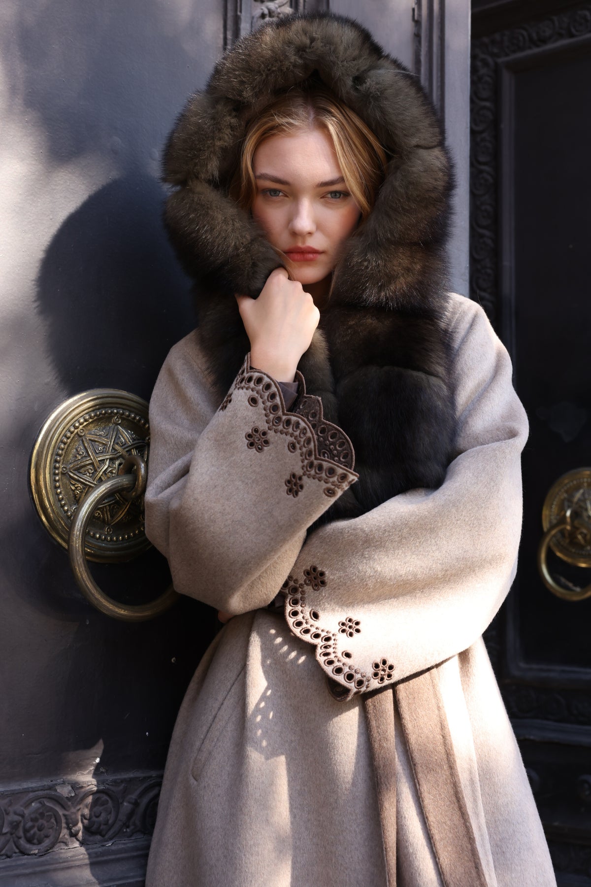 BEIGE BROWN EMBROIDERED ALPACA FOX FUR COAT -9021