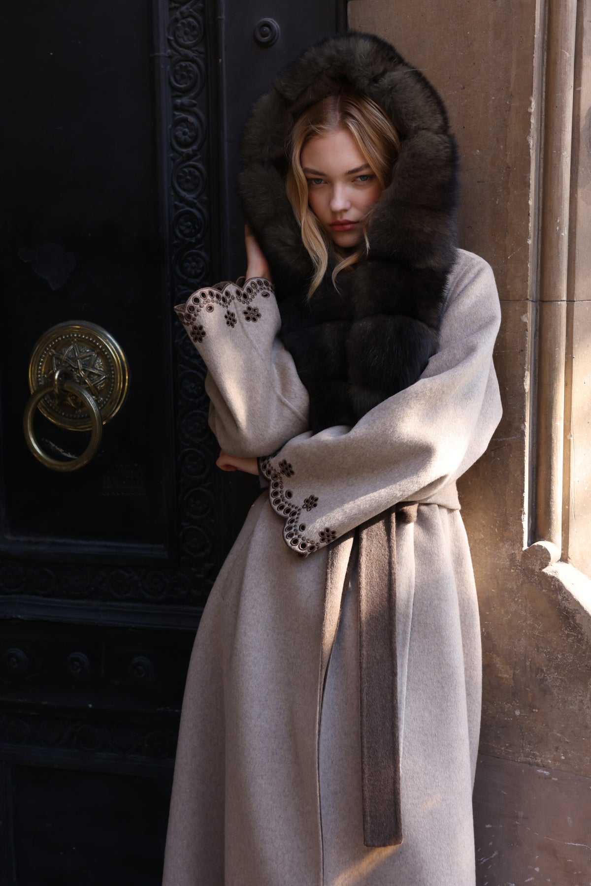 BEIGE BROWN EMBROIDERED ALPACA FOX FUR COAT -9021