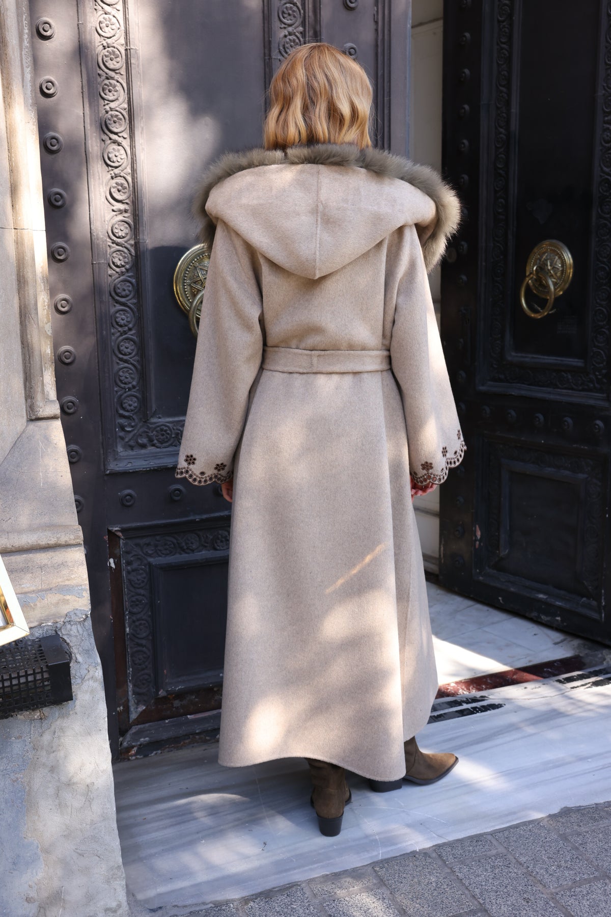 BEIGE BROWN EMBROIDERED ALPACA FOX FUR COAT -9021