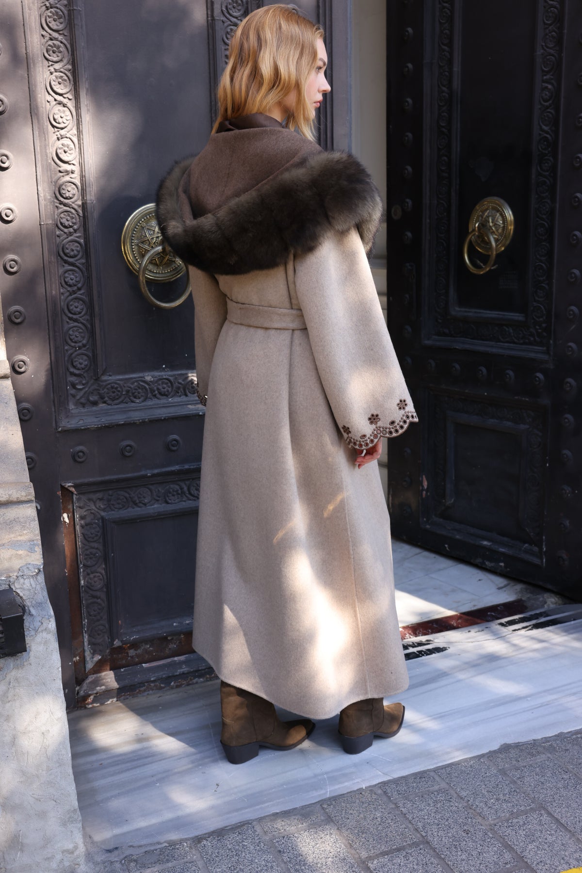 BEIGE BROWN EMBROIDERED ALPACA FOX FUR COAT -9021