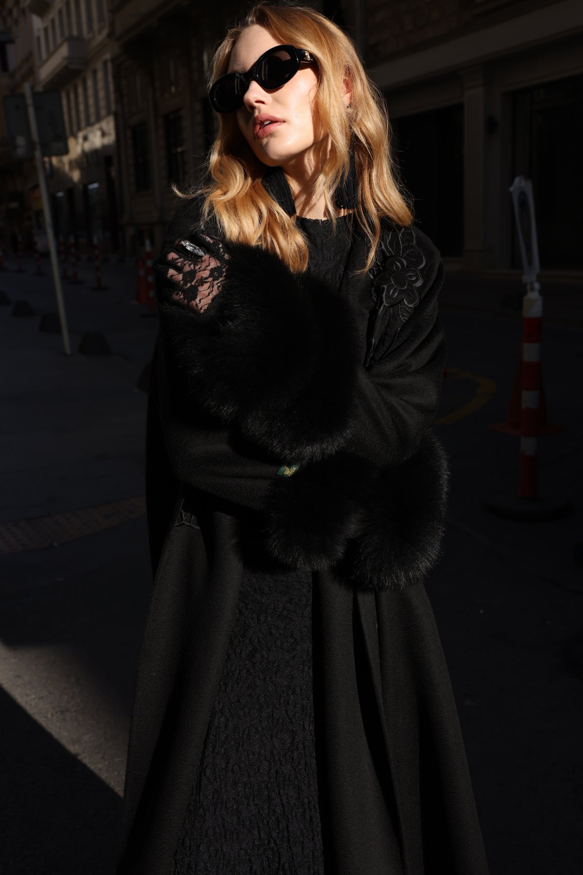 BLACK EMBROIDERED ALPACA FOX FUR COAT -9686
