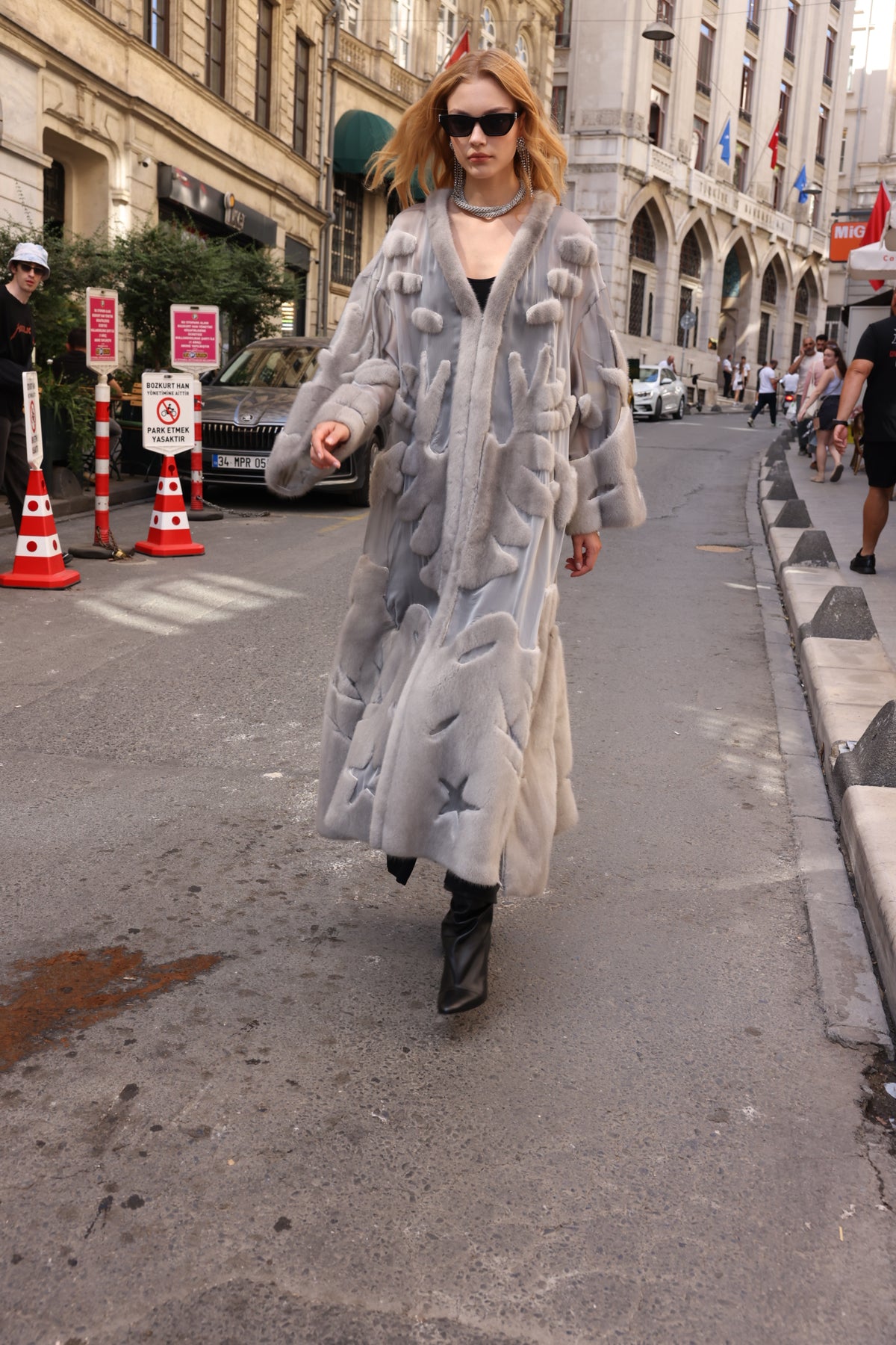 GREY ELEGANT DESIGN CHIFFON MINK FUR -BJR 24