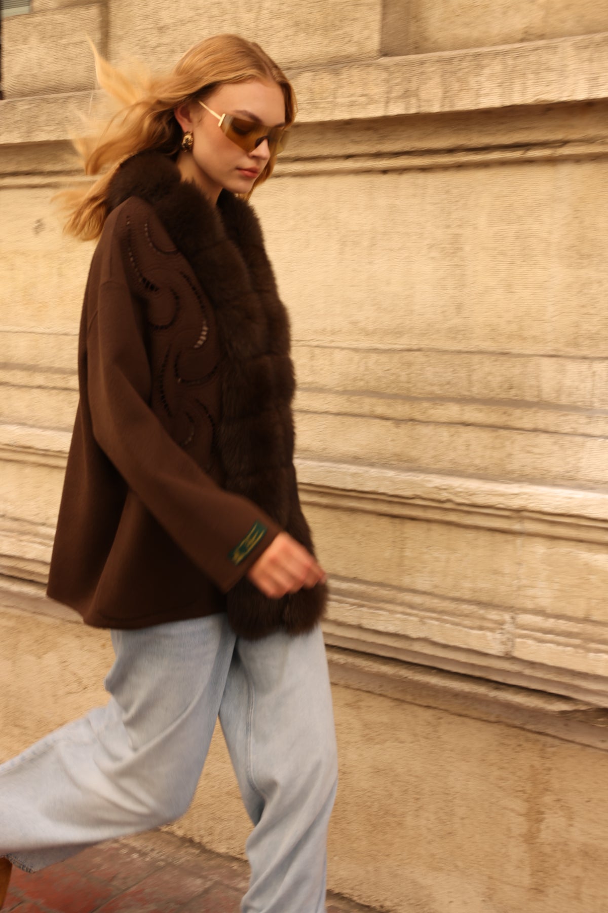 BROWN EMBROIDERED ALPACA FOX JACEKT -9445