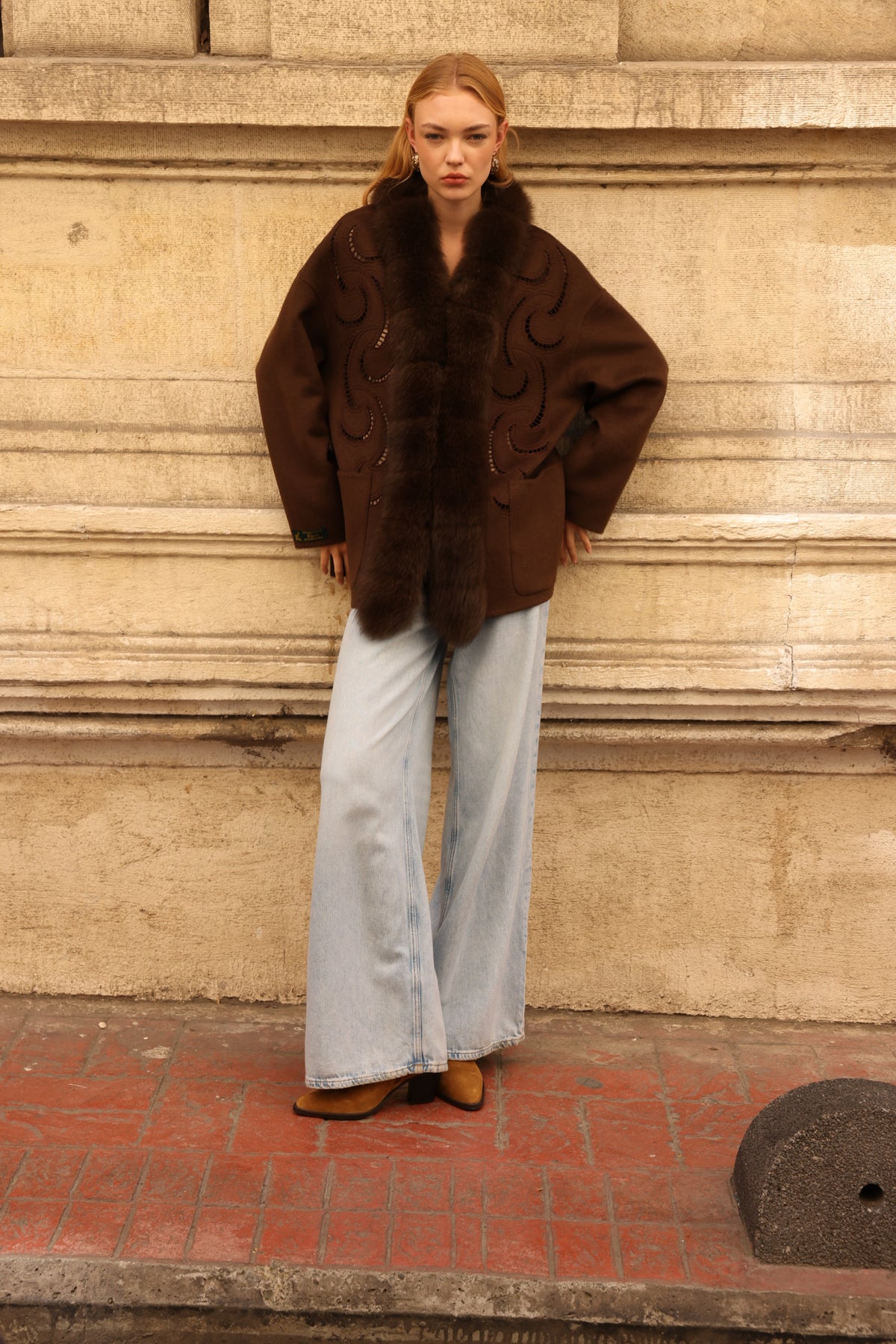 BROWN EMBROIDERED ALPACA FOX JACEKT -9445