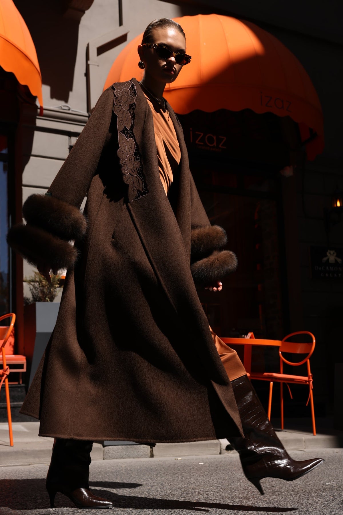 BROWN EMBROIDERED ALPACA FOX FUR COAT -9686