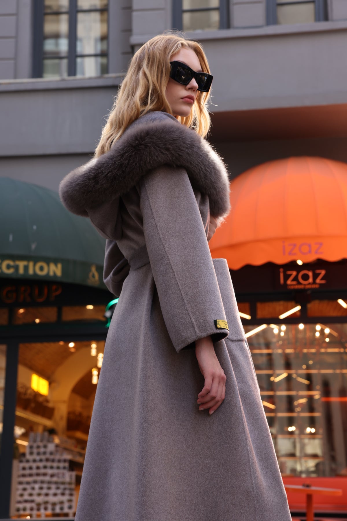 REVERSIBLE HOODED ZIBELLINO FOX FUR COAT -9022 Z