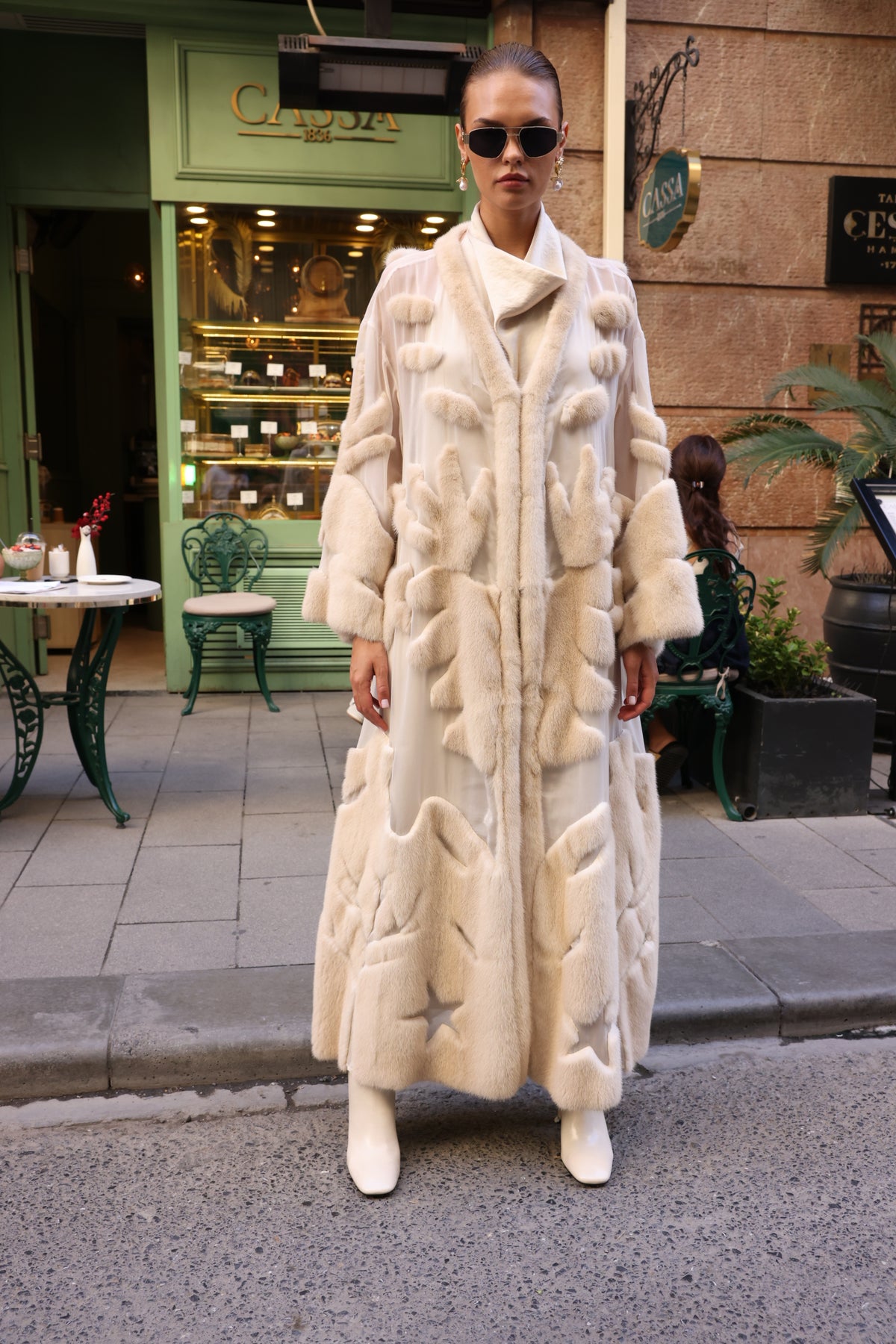 BEIGE ELEGANT DESIGN CHIFFON MINK FUR -BJR 24