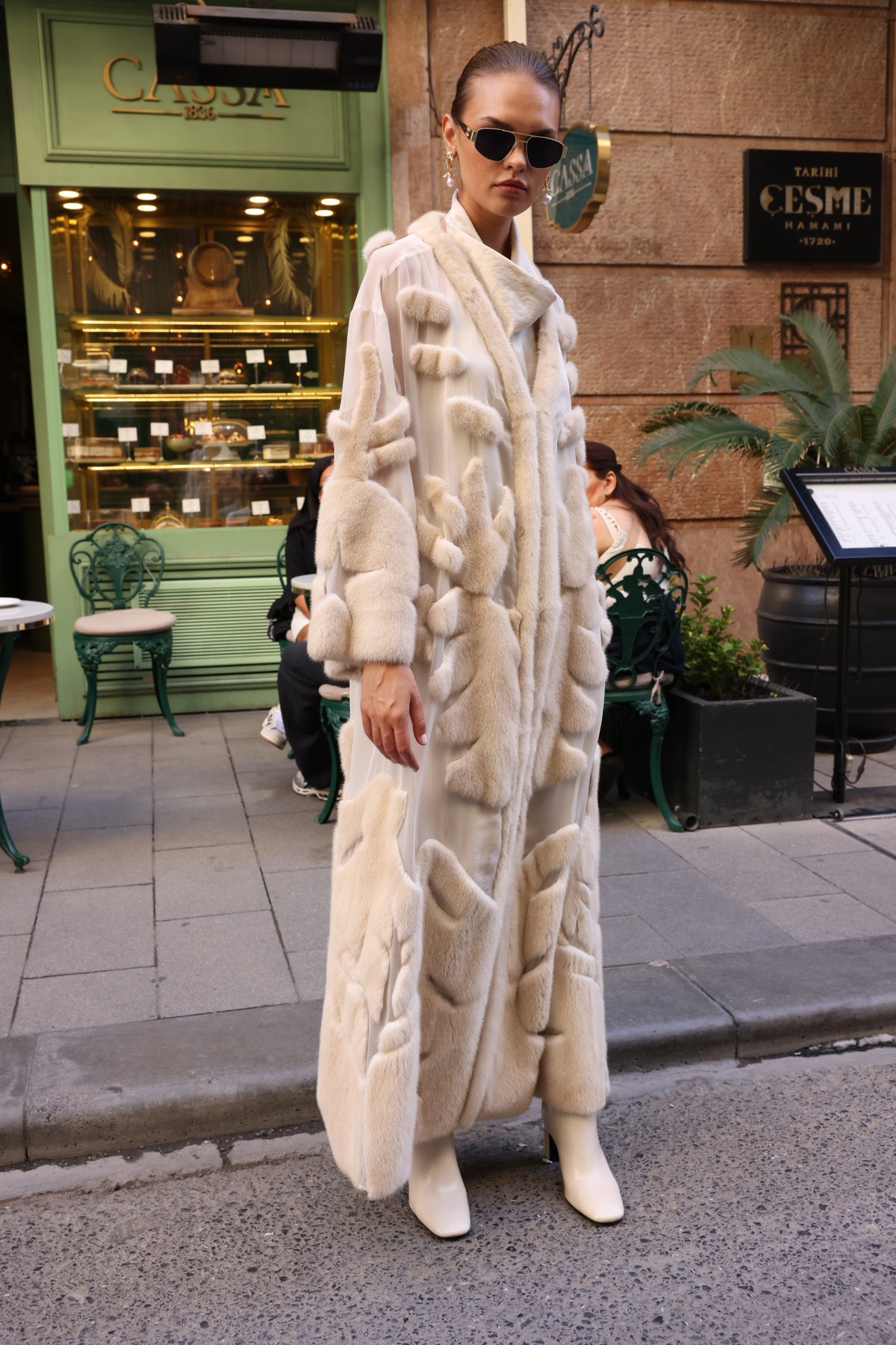 BEIGE ELEGANT DESIGN CHIFFON MINK FUR -BJR 24