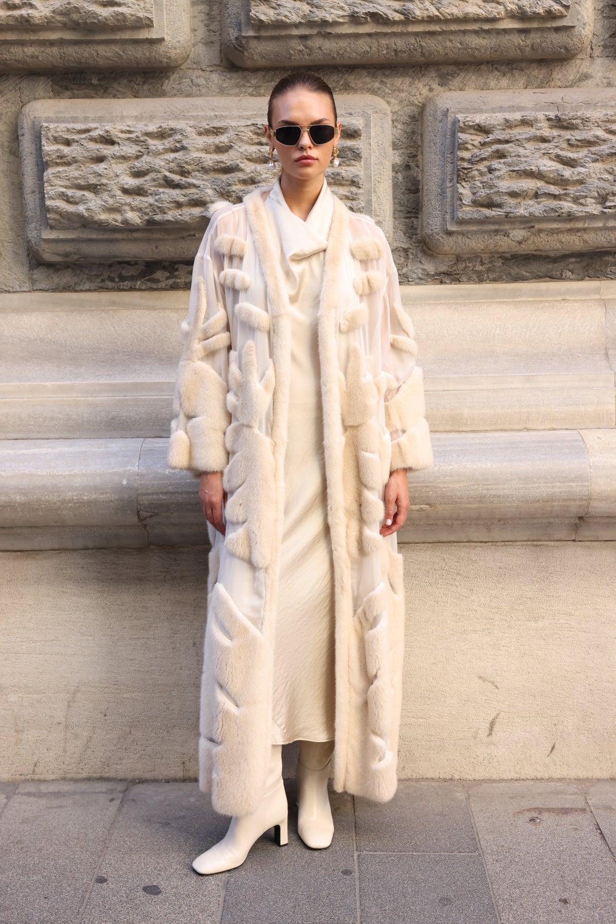 BEIGE ELEGANT DESIGN CHIFFON MINK FUR -BJR 24