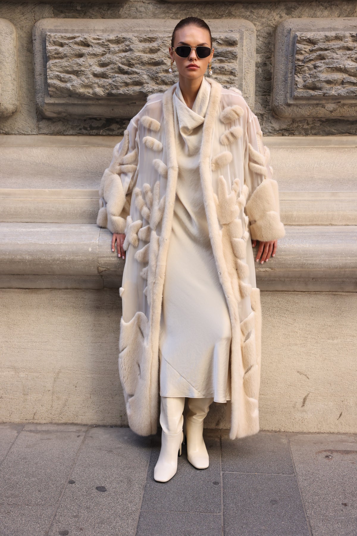 BEIGE ELEGANT DESIGN CHIFFON MINK FUR -BJR 24