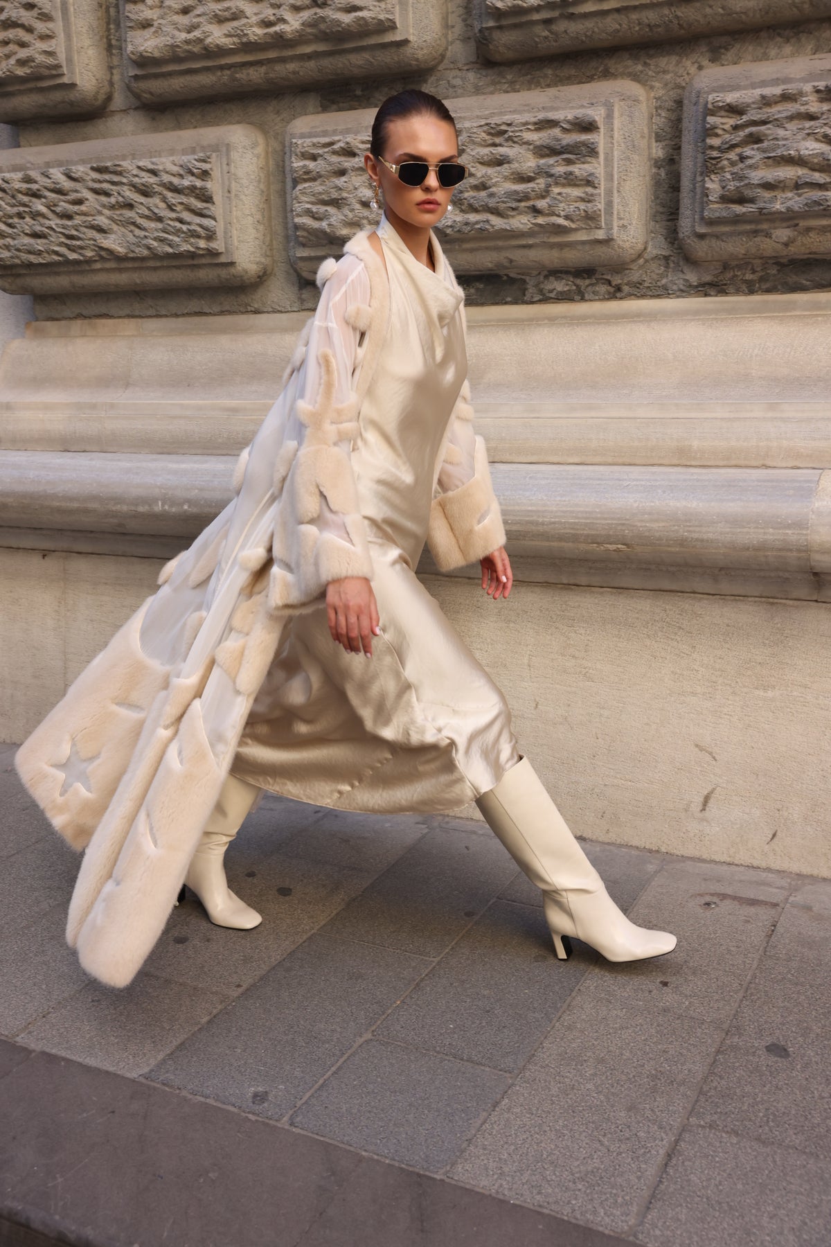 BEIGE ELEGANT DESIGN CHIFFON MINK FUR -BJR 24