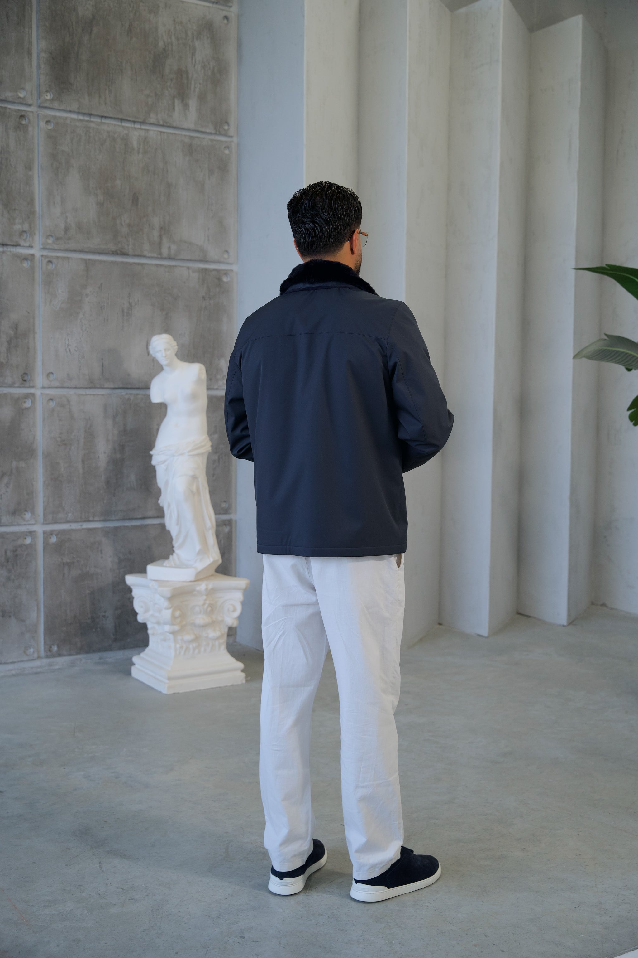 Men's Waterproof Jacket with Fur Collar and Knitted Fabric Lining
