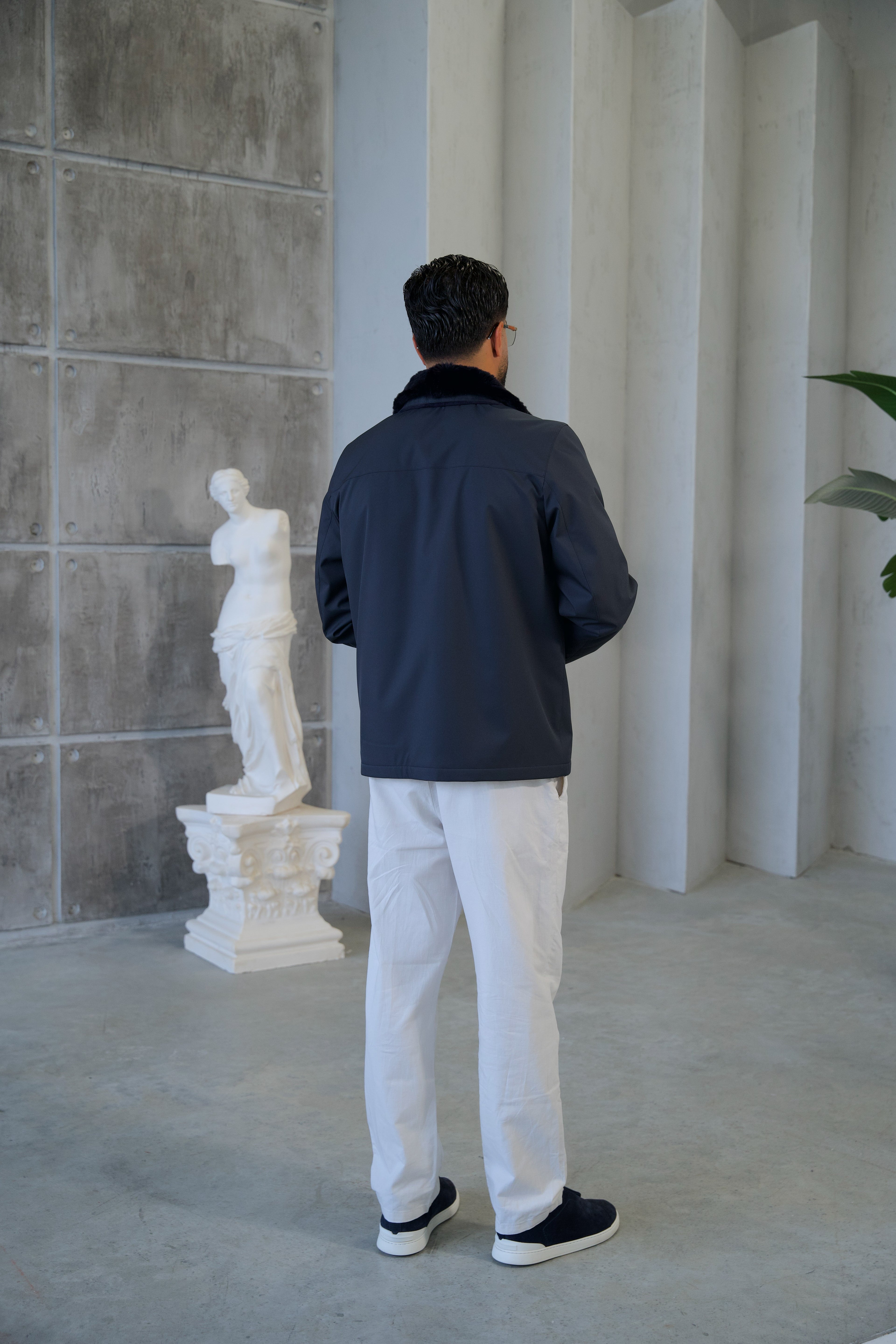 Men's Waterproof Jacket with Fur Collar and Knitted Fabric Lining