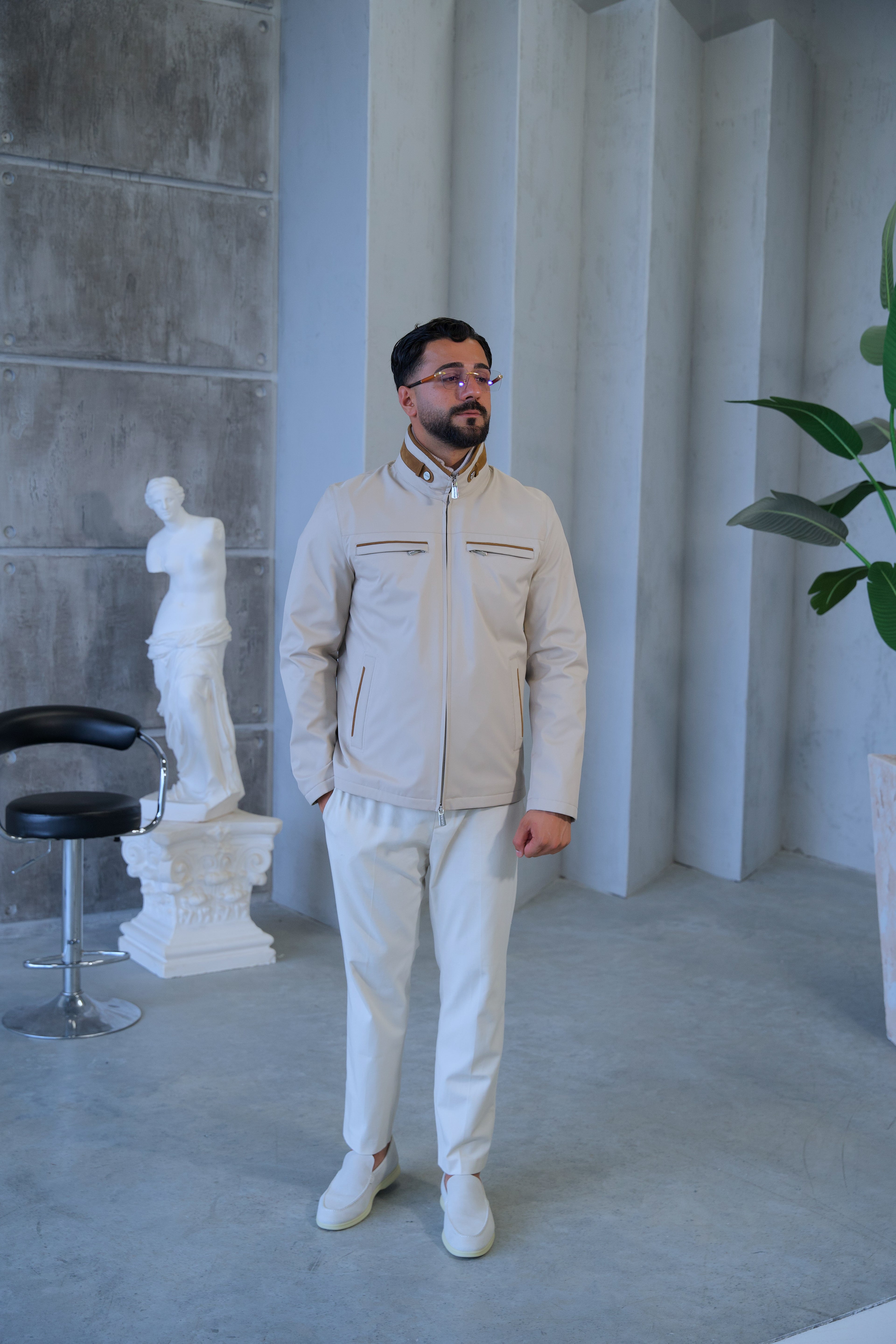 Men's Waterproof Jacket with Knit Collar and Waterproof Fabric