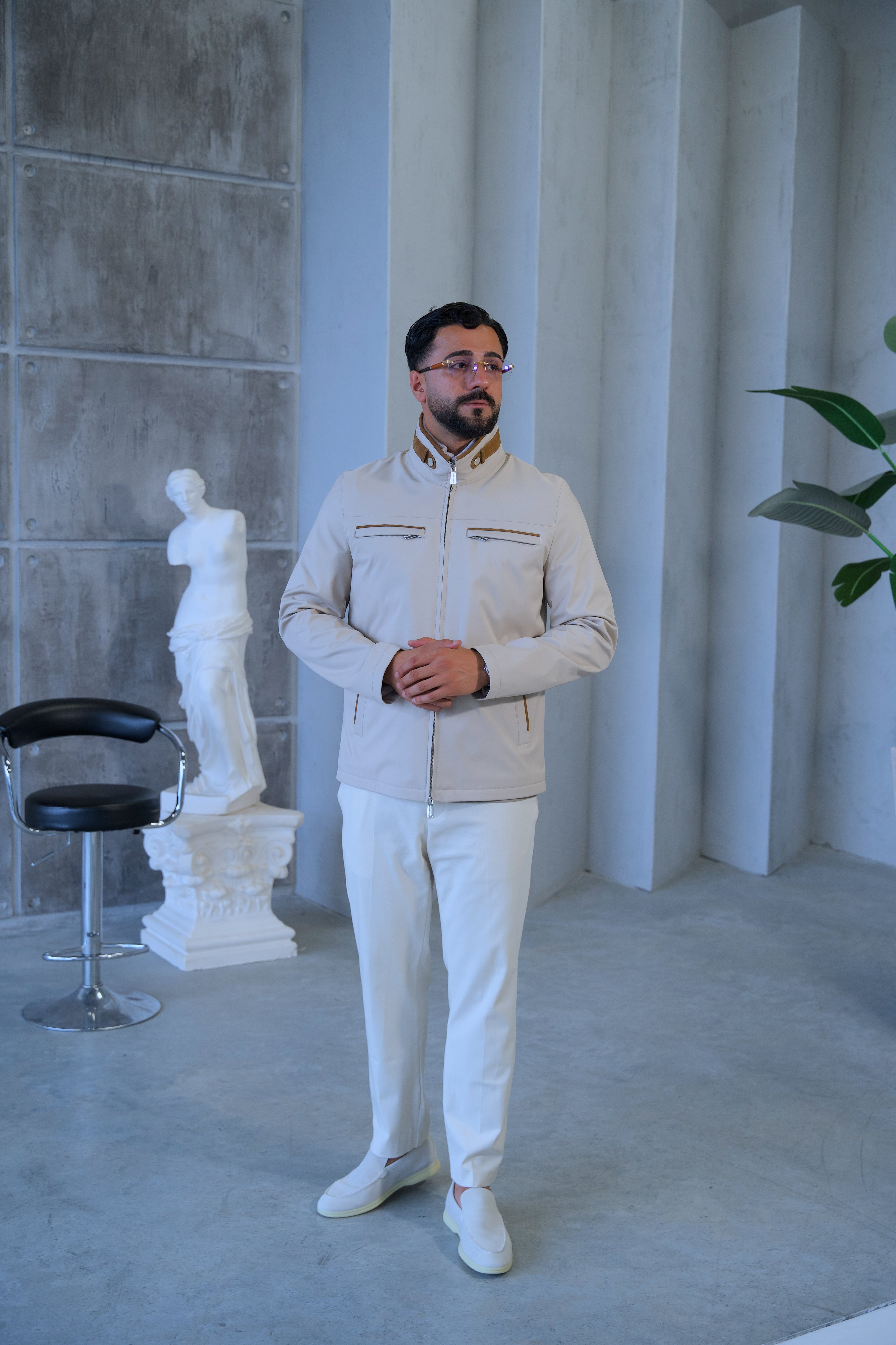 Men's Waterproof Jacket with Knit Collar and Waterproof Fabric
