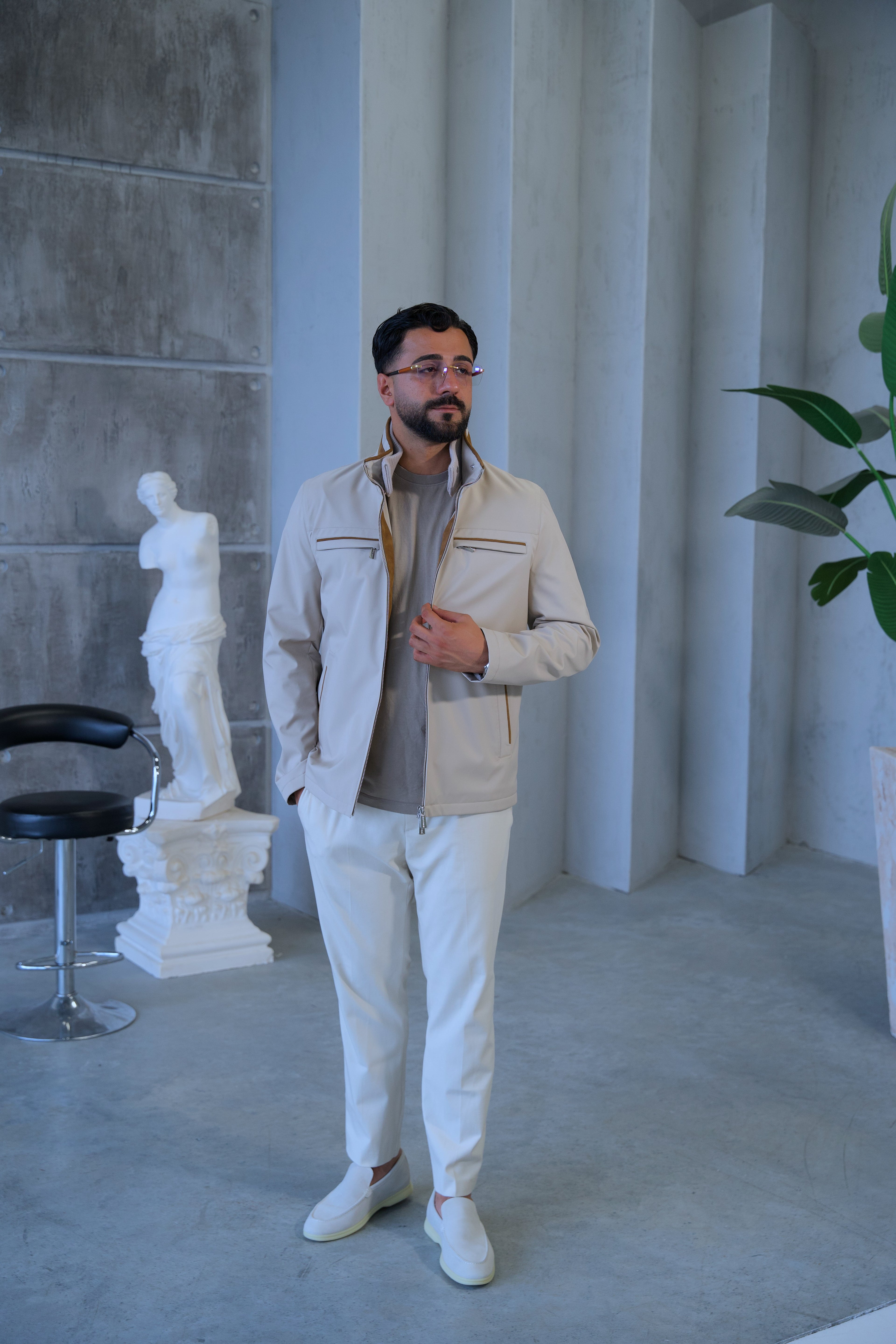 Men's Waterproof Jacket with Knit Collar and Waterproof Fabric