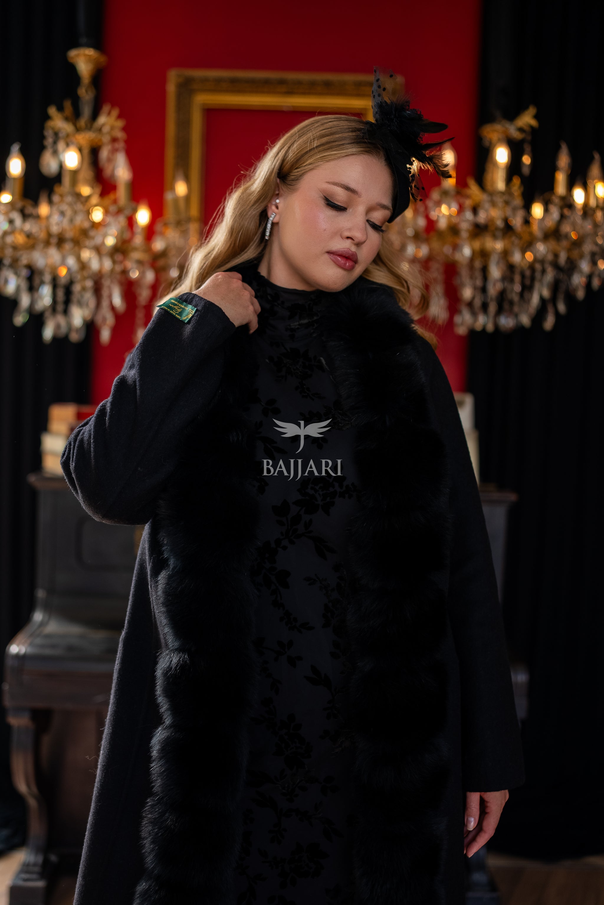 Elegant Alpaca Wool Fabric | Fox Fur Collar; Front Detail | Slit Skirt Cut -9220