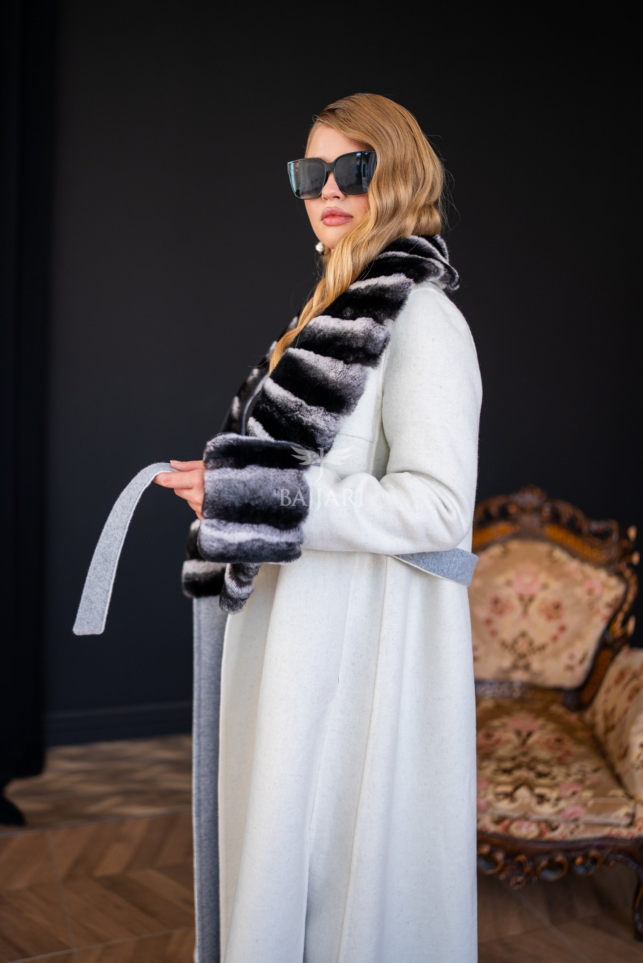The New Name of Winter Elegance: Fur-Trimmed Alpaca Rabbit Rex -1113 Rex-