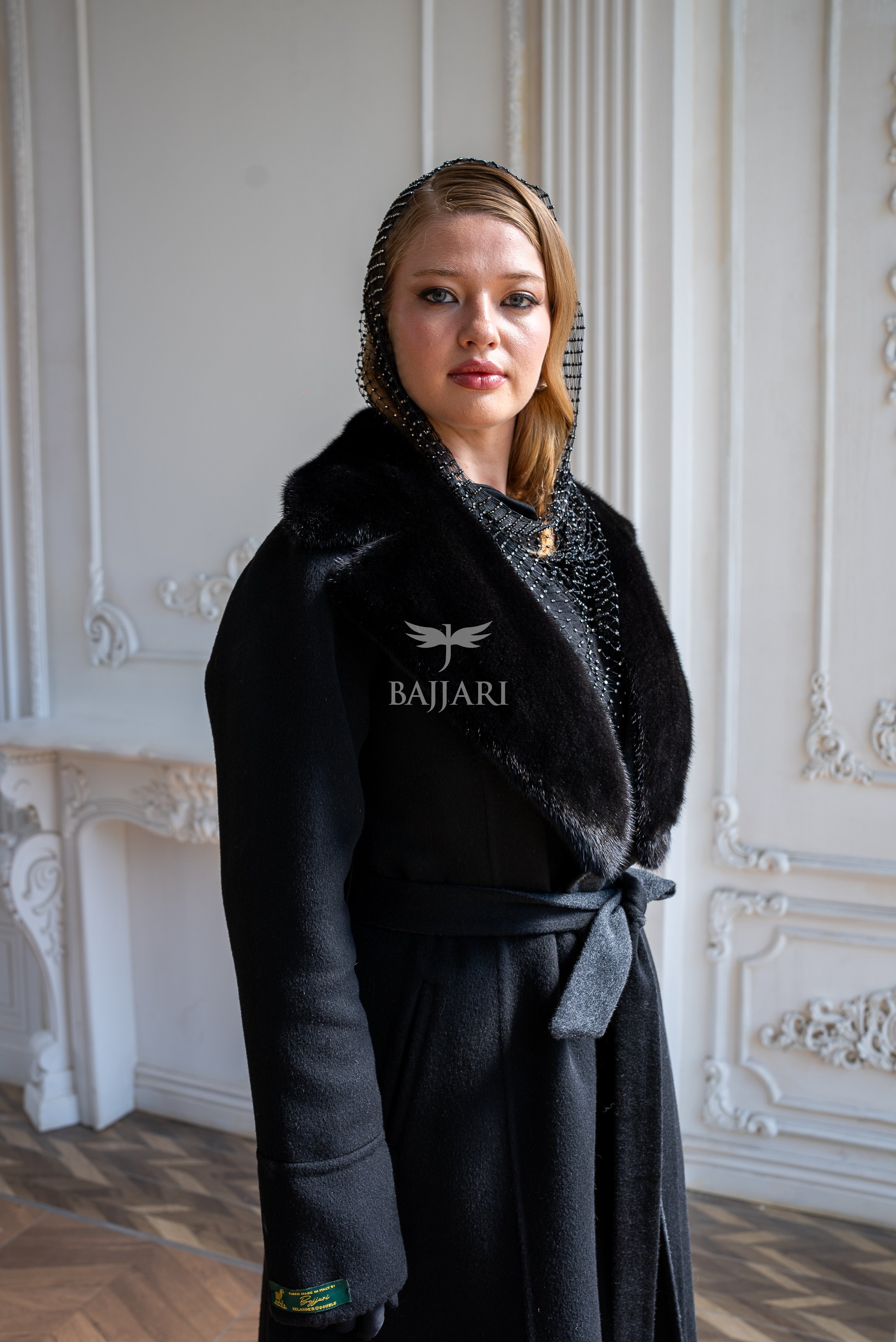 Elegant Women’s Coat with Alpaca Wool Fabric and Mink Fur Collar -9494-