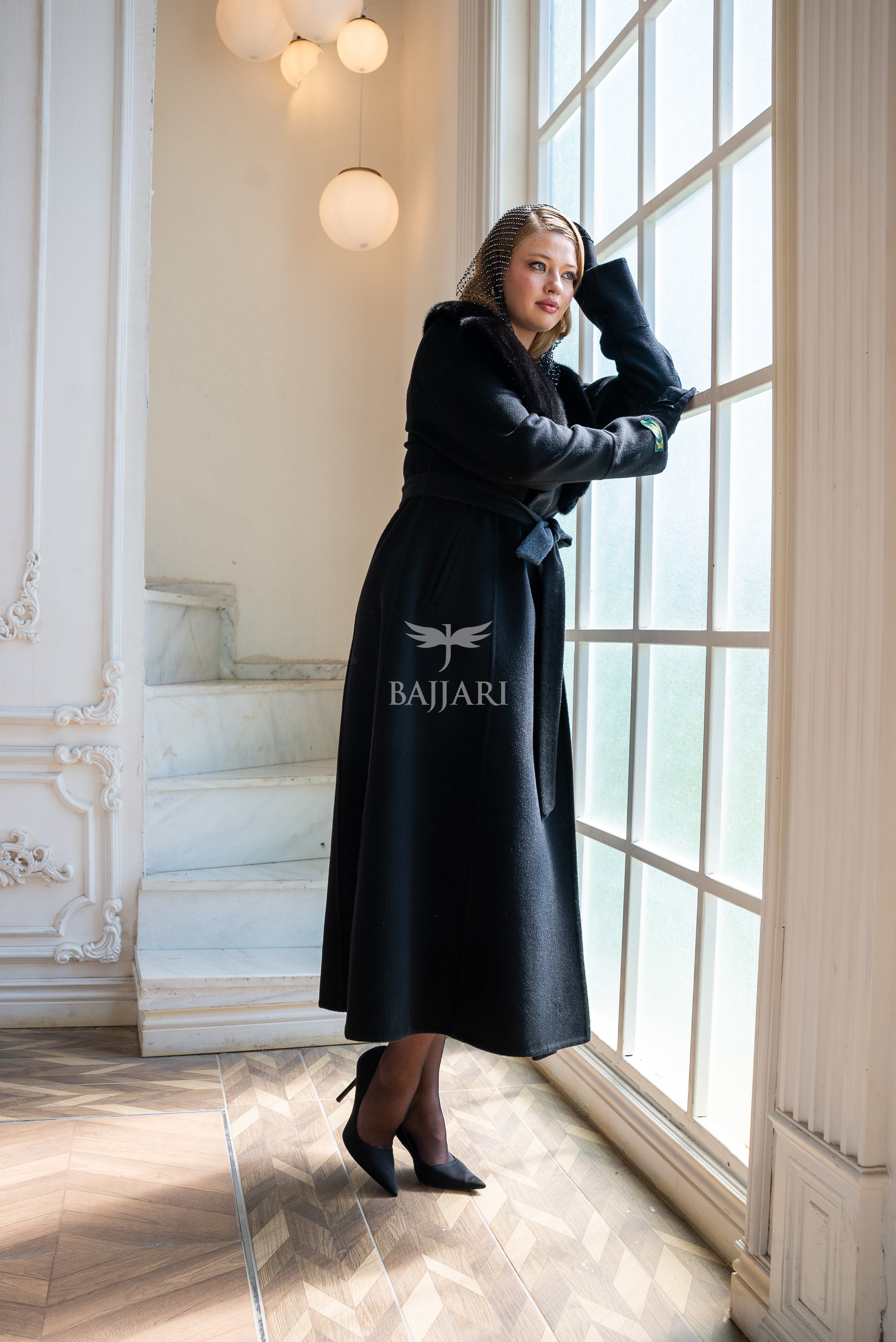 Elegant Women’s Coat with Alpaca Wool Fabric and Mink Fur Collar -9494-