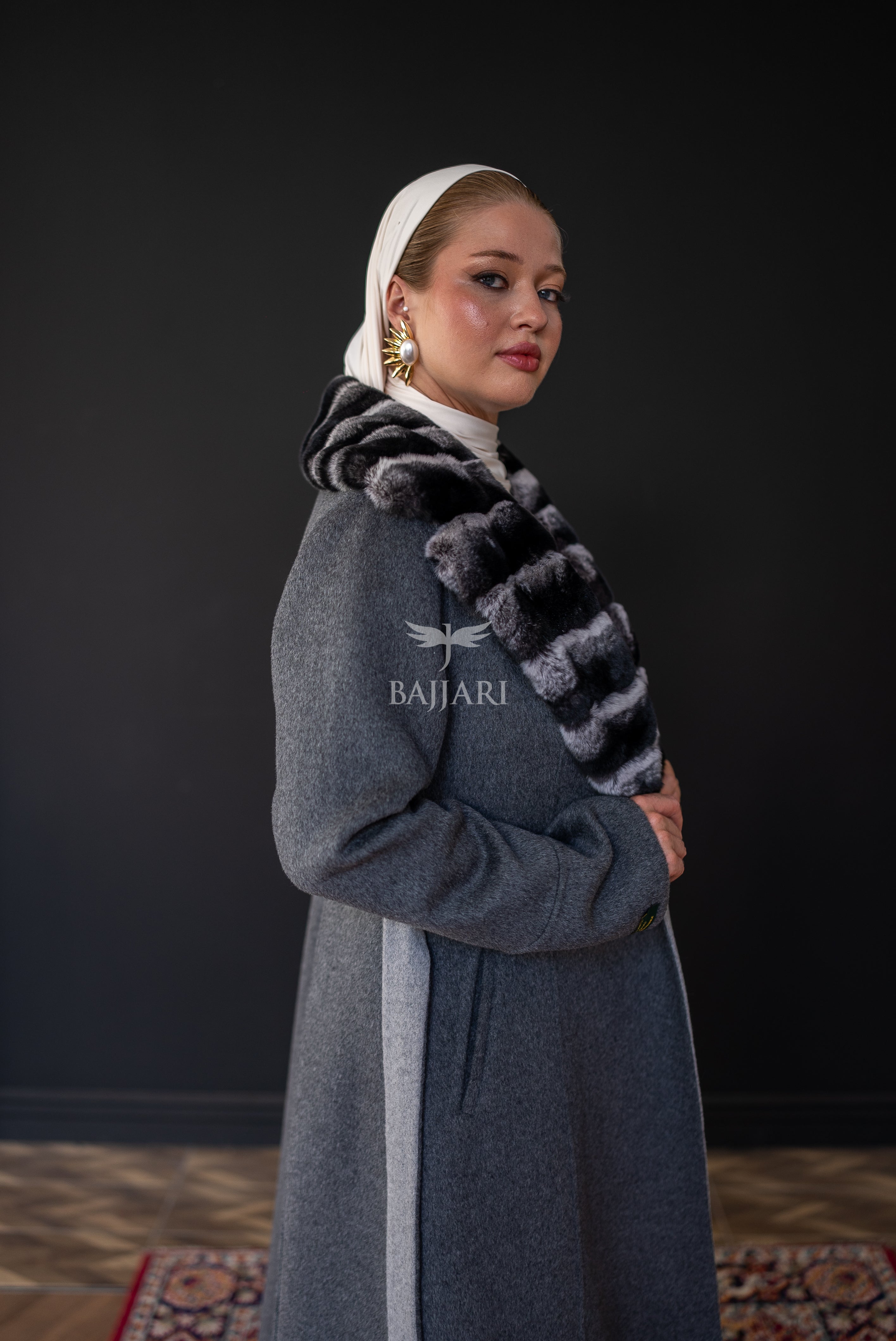 The New Name of Winter Elegance: Fur-Trimmed Alpaca Rabbit Rex -9494 Rex-