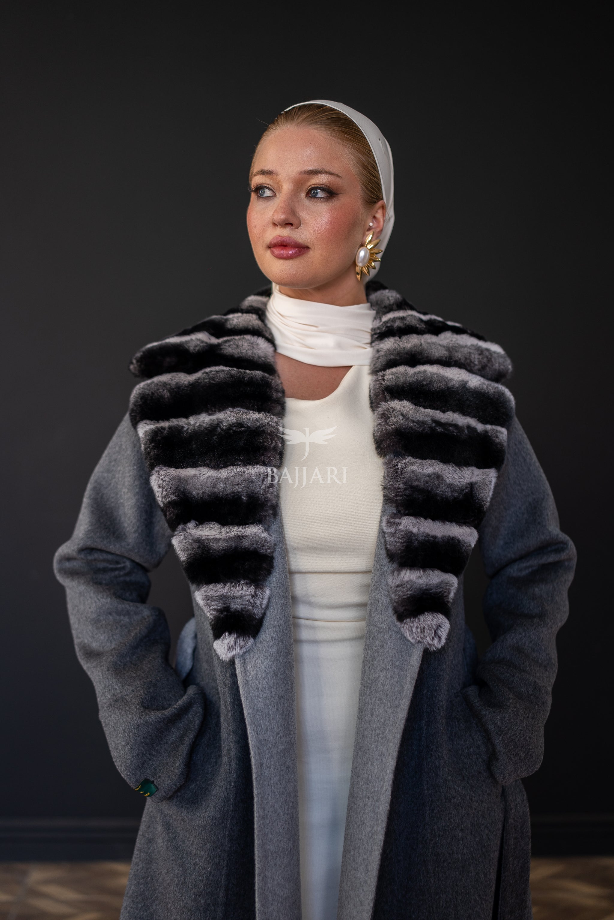 The New Name of Winter Elegance: Fur-Trimmed Alpaca Rabbit Rex -9494 Rex-