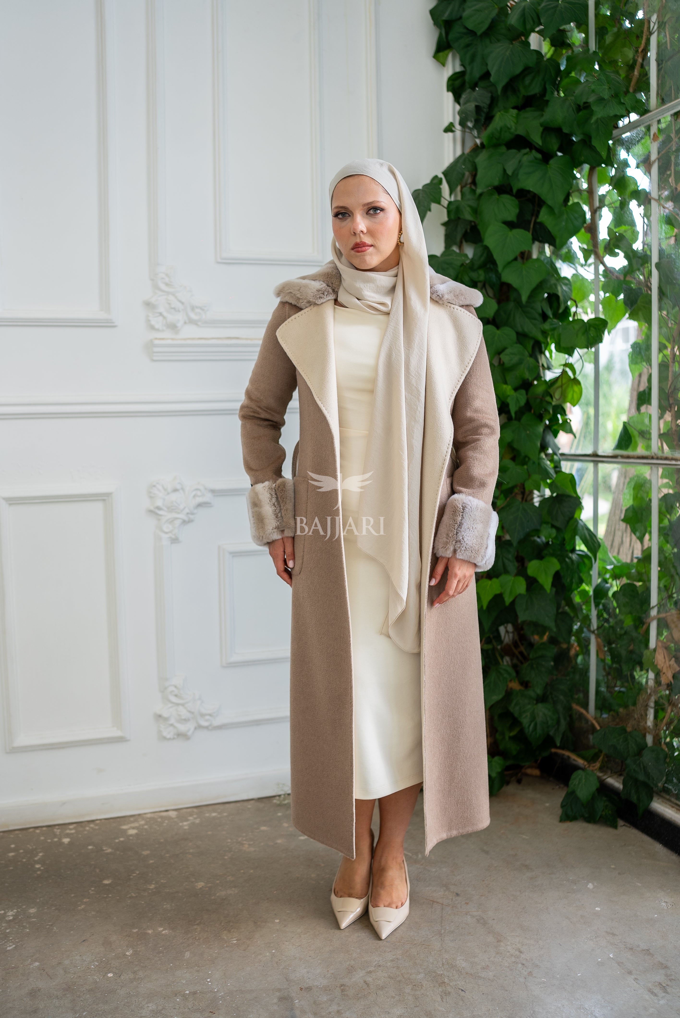 Zibellino Alpaca Fabric | Rabbit Rex Fur Collar and Sleeves & Cuff Detail | Slit Skirt Cut -1090