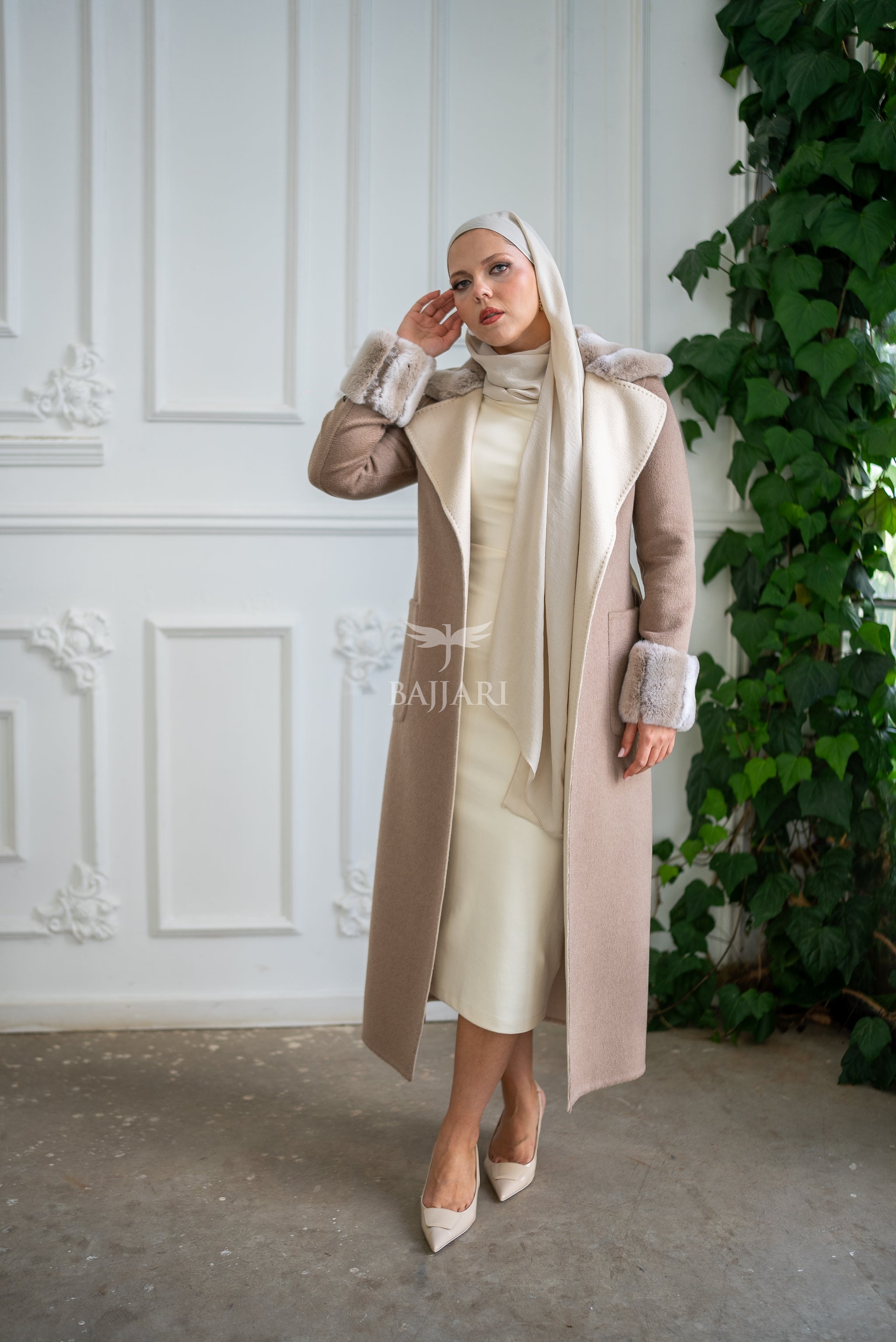 Zibellino Alpaca Fabric | Rabbit Rex Fur Collar and Sleeves & Cuff Detail | Slit Skirt Cut -1090