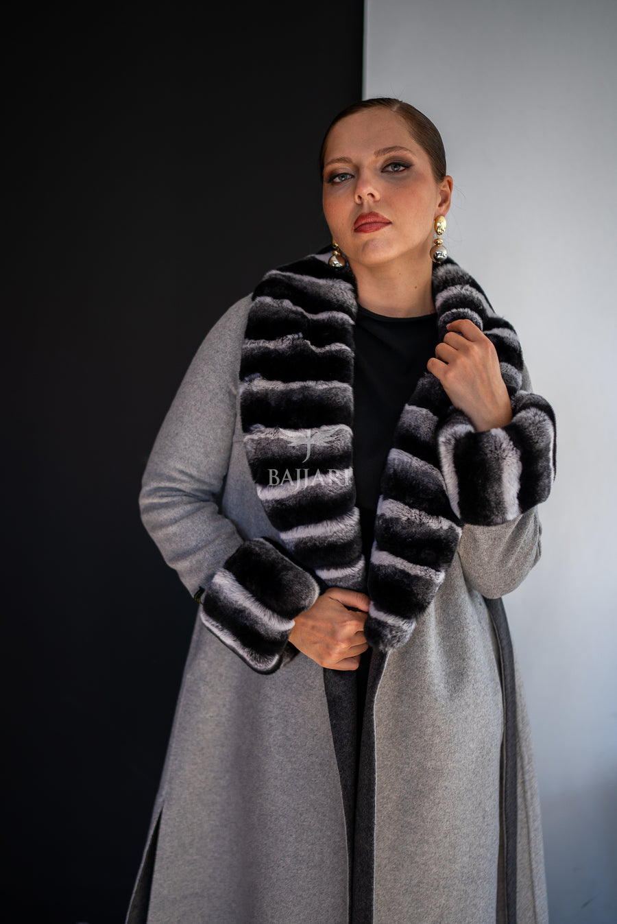 The New Name of Winter Elegance: Fur-Trimmed Alpaca Rabbit Rex -1113 Rex-