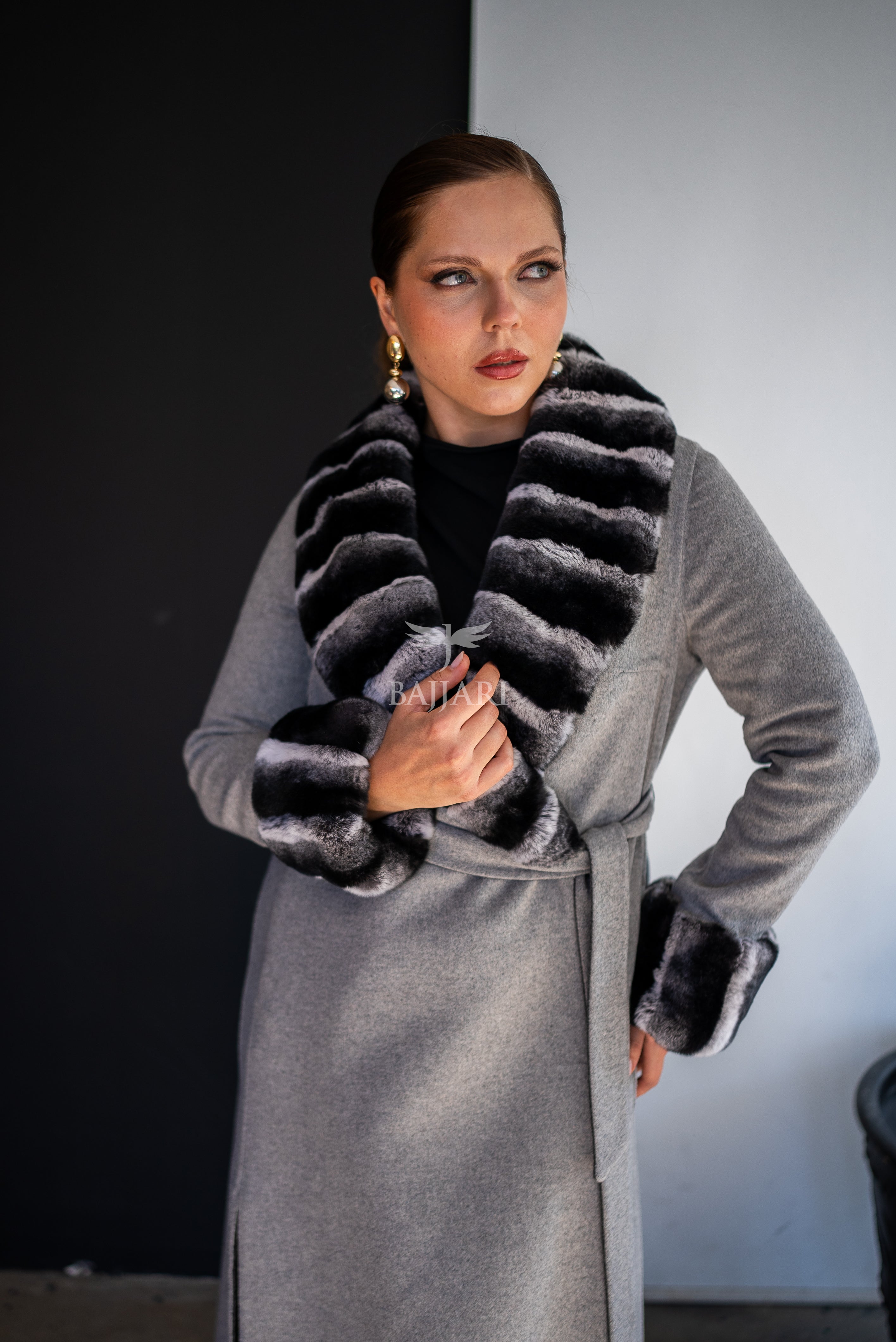 The New Name of Winter Elegance: Fur-Trimmed Alpaca Rabbit Rex -1113 Rex-
