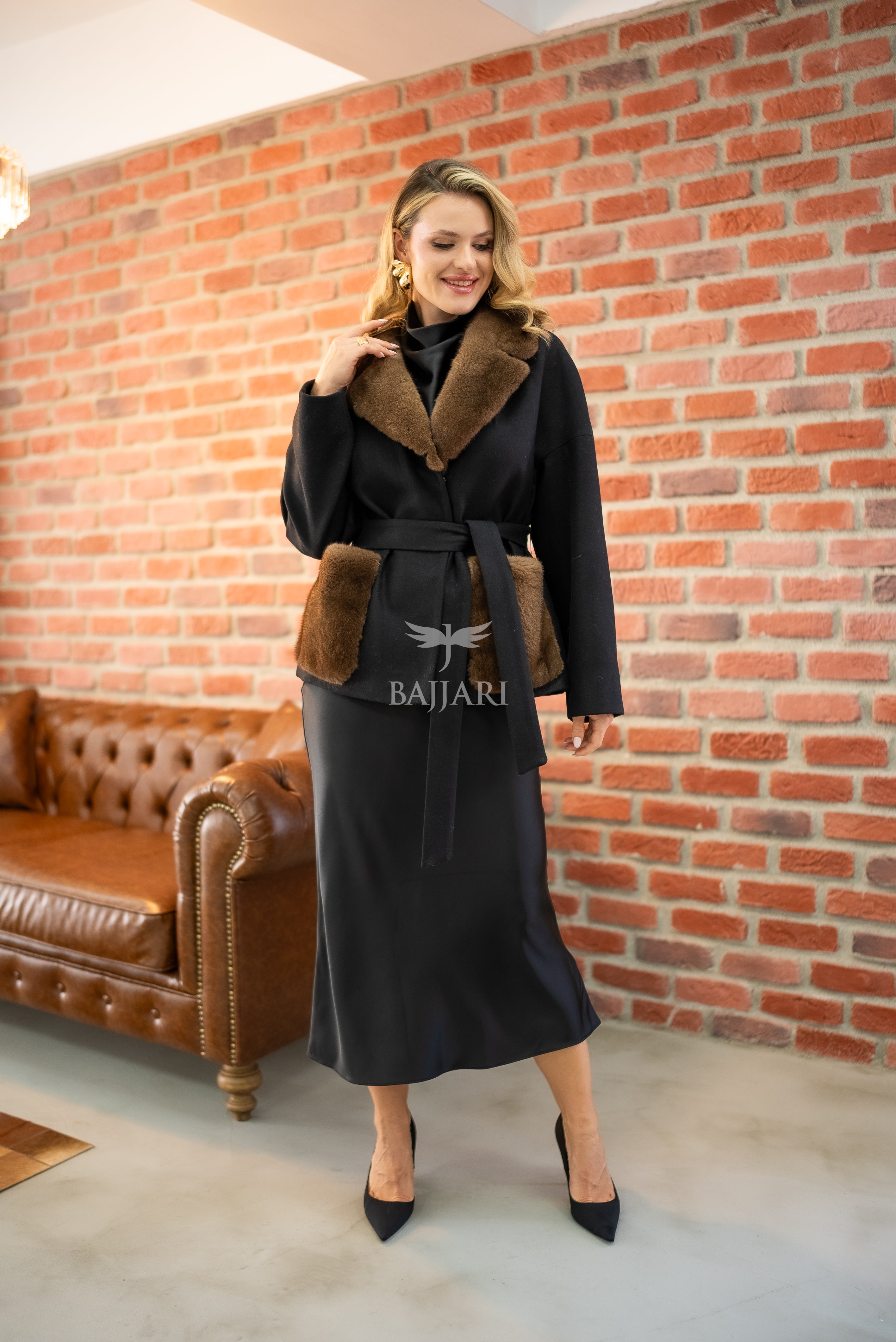 Special Design Coat with Alpaca Lama Fabric and Mink Fur Details -1400-