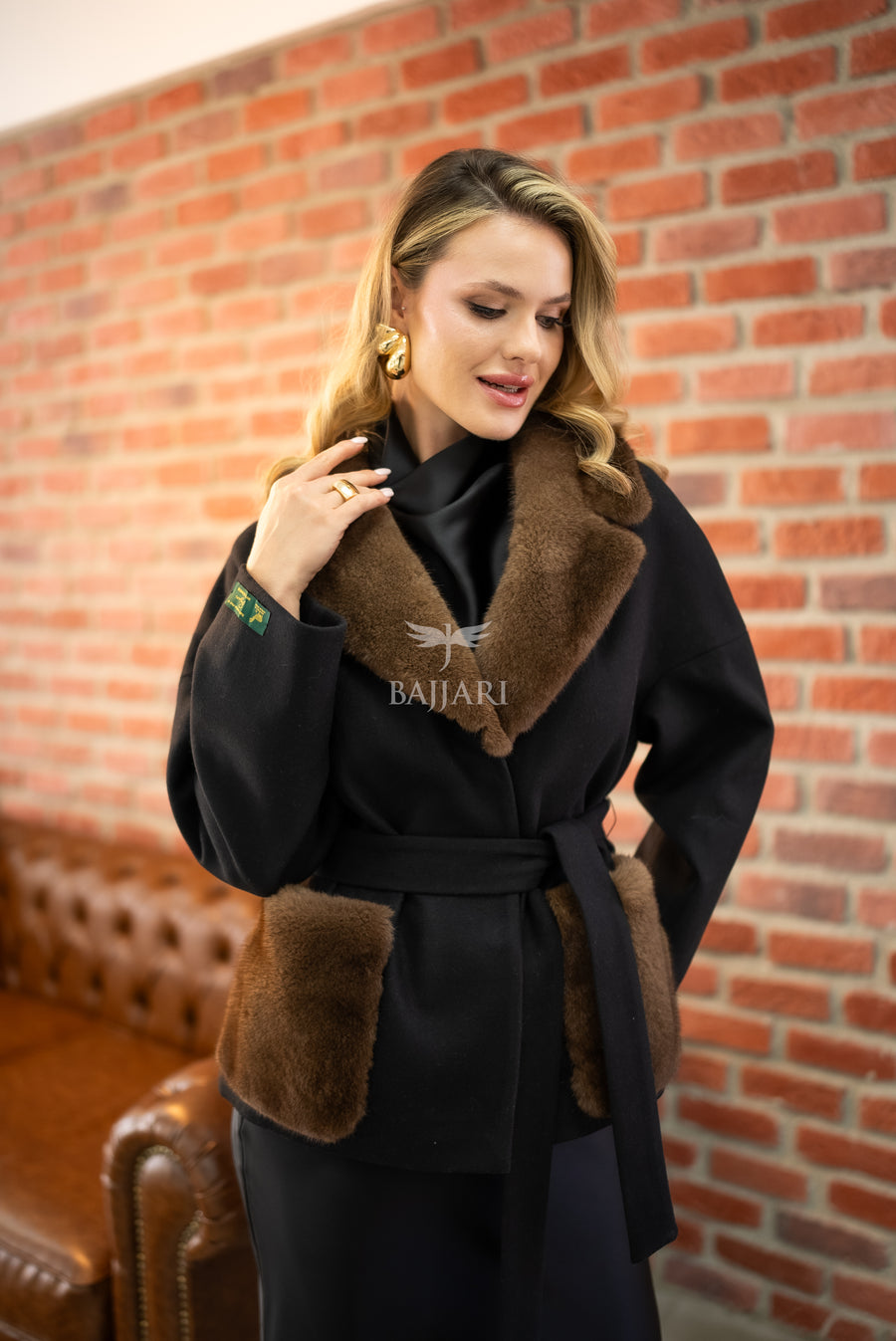 Special Design Coat with Alpaca Lama Fabric and Mink Fur Details -1400-