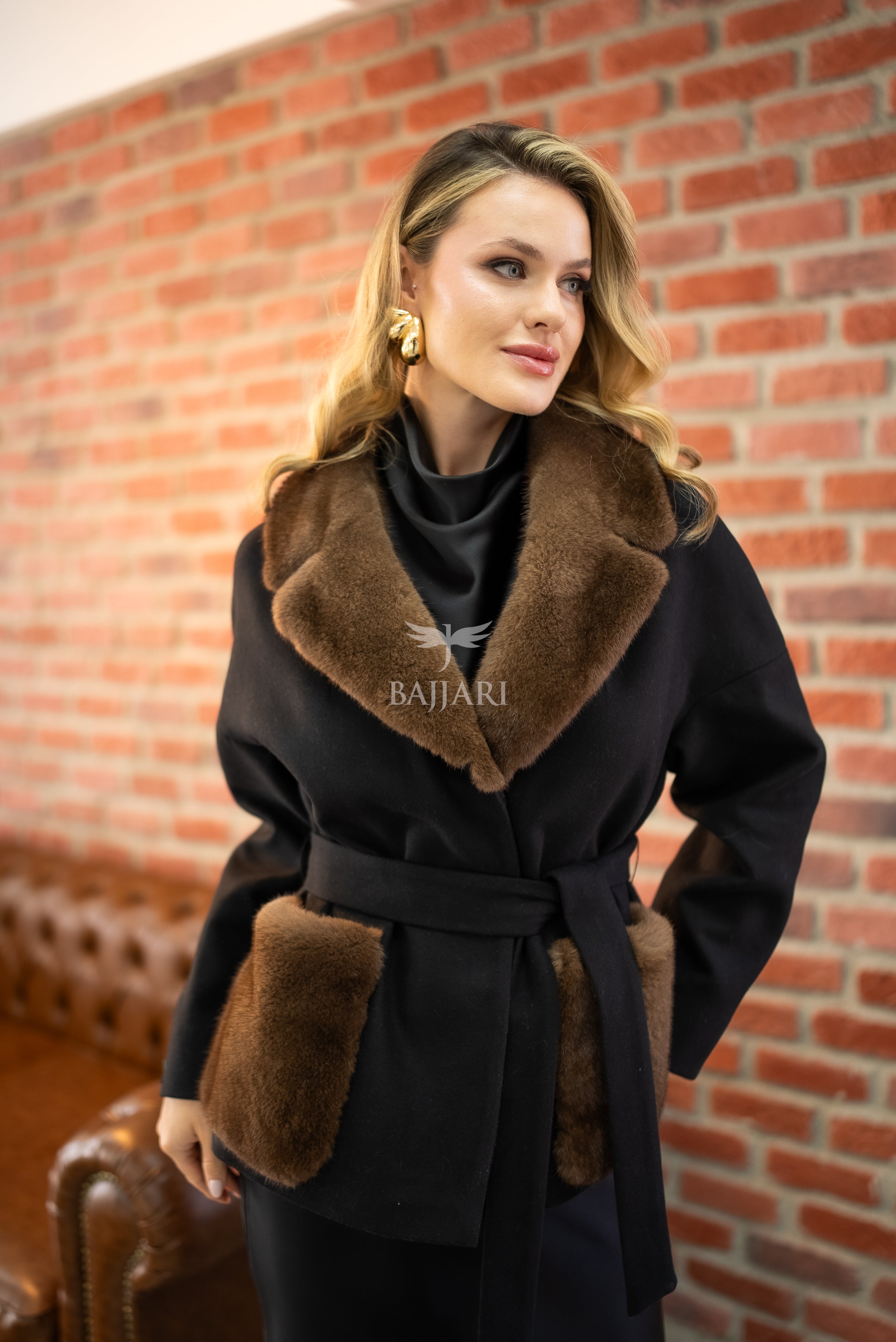 Special Design Coat with Alpaca Lama Fabric and Mink Fur Details -1400-